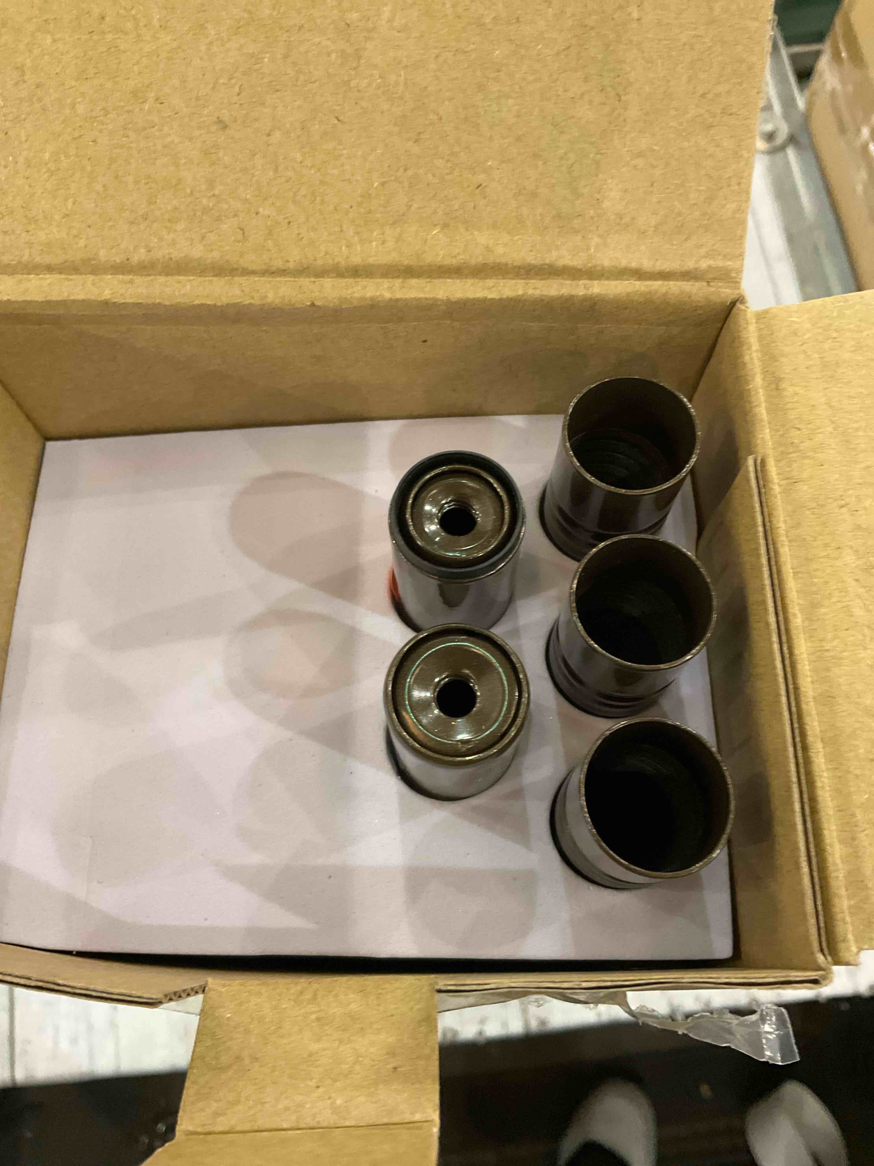 https://s3.amazonaws.com/lotting-images-prod/bidfta/EXS01127169_1705938880425.jpeg