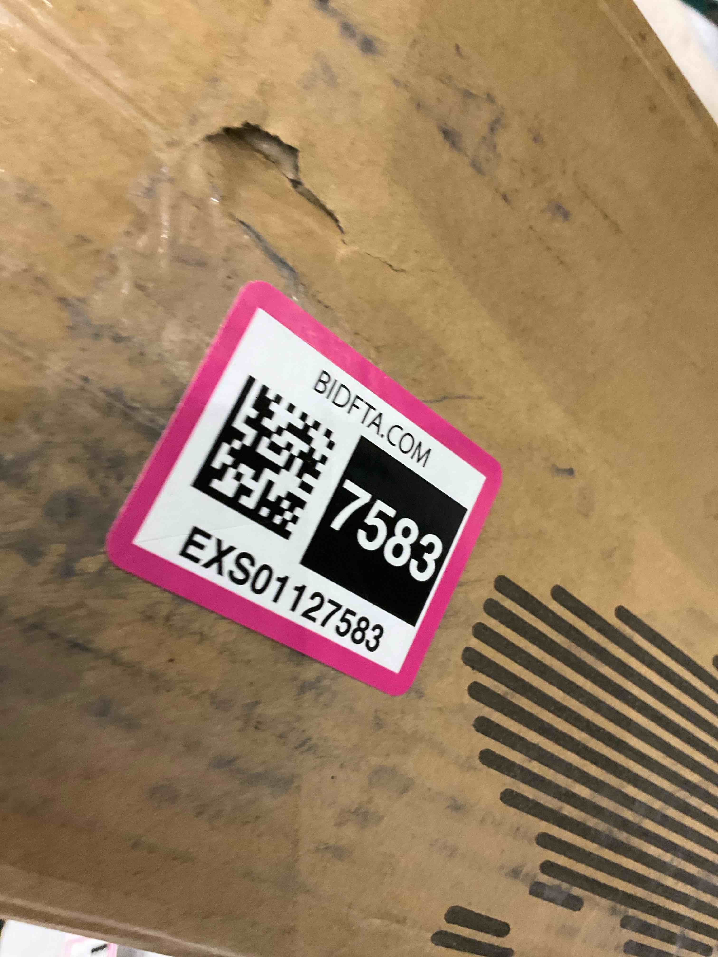 https://s3.amazonaws.com/lotting-images-prod/bidfta/EXS01127583_1706035817068.jpeg