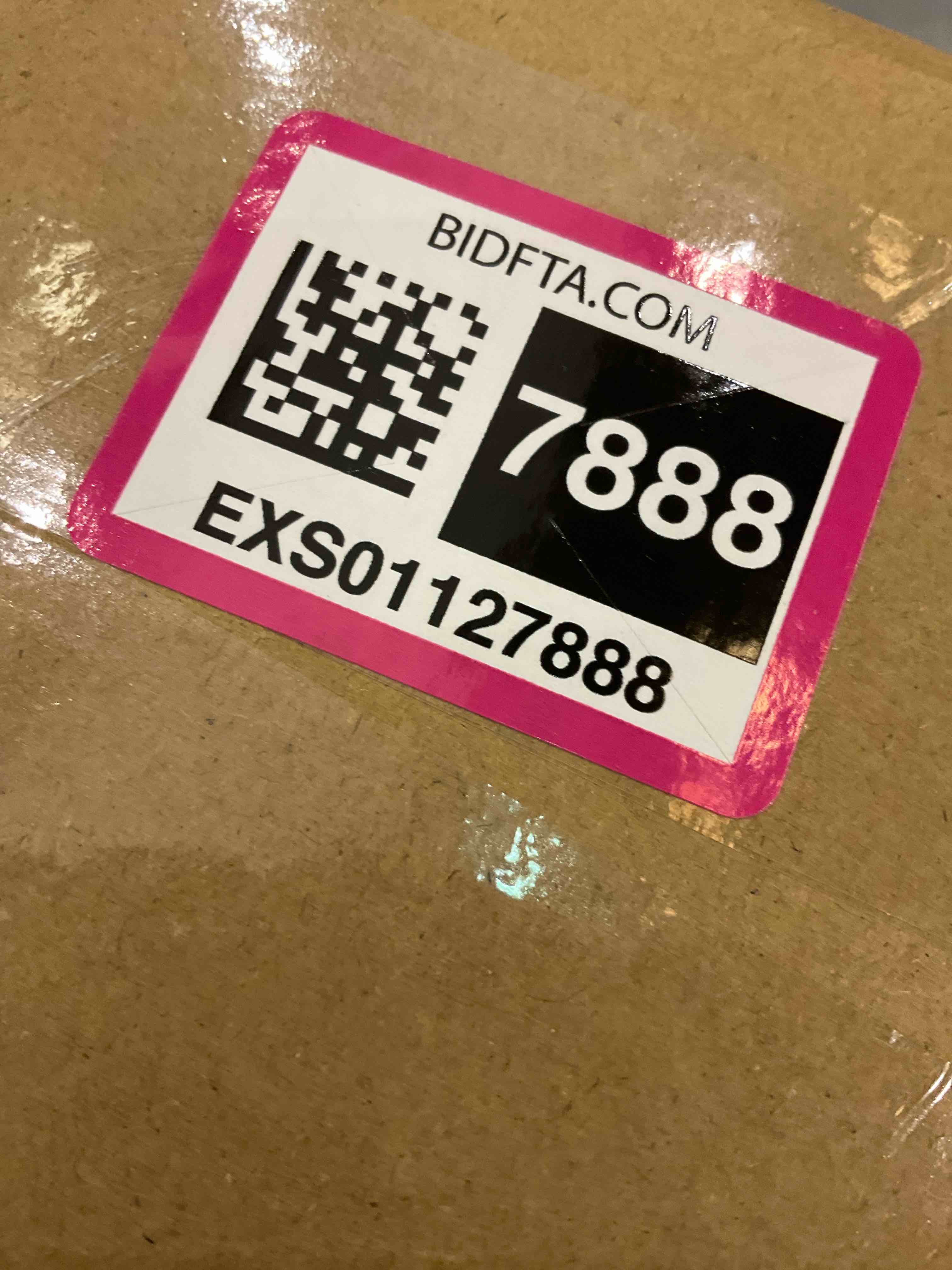 https://s3.amazonaws.com/lotting-images-prod/bidfta/EXS01127888_1706637600659.jpeg
