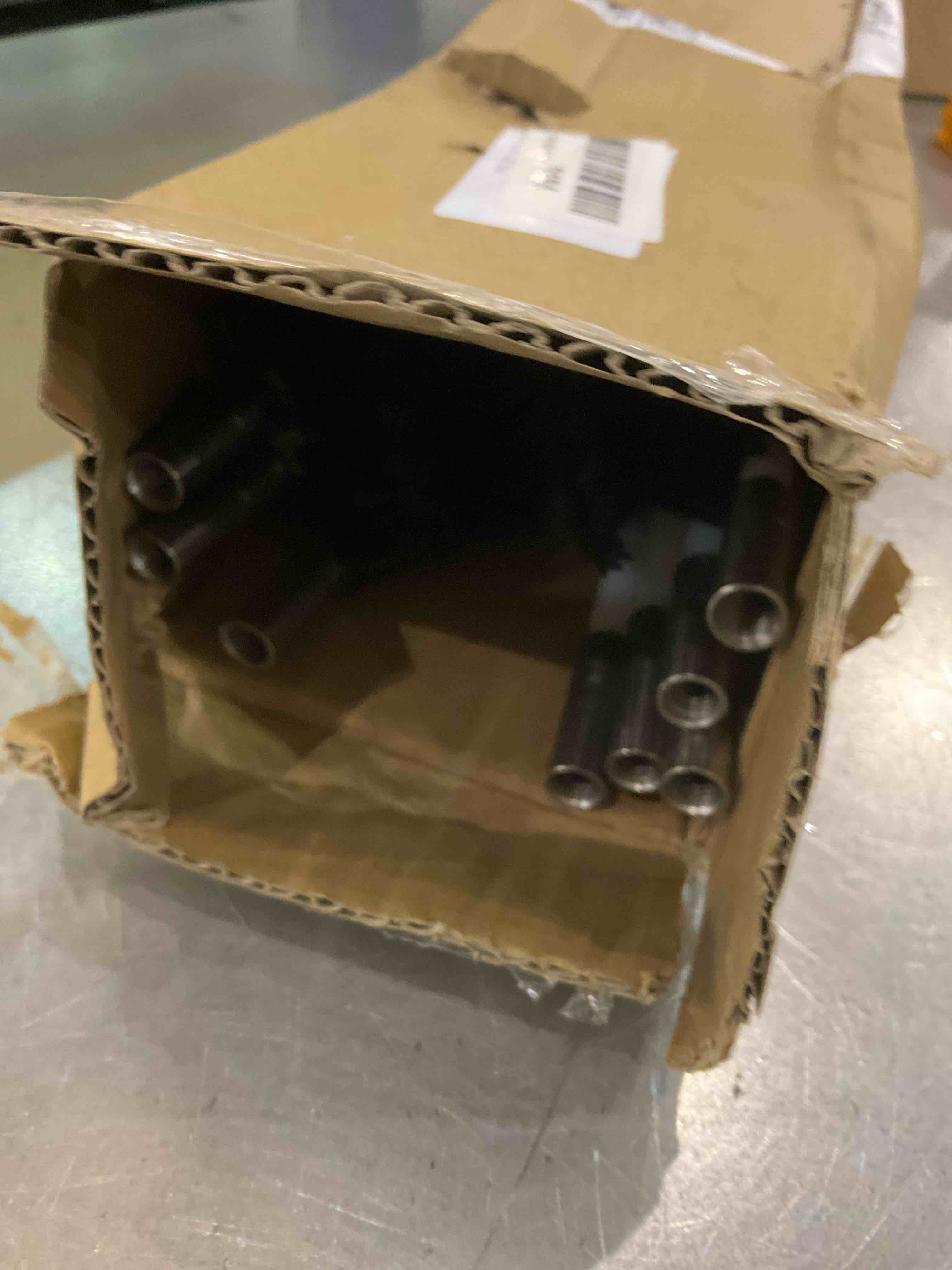 https://s3.amazonaws.com/lotting-images-prod/bidfta/EXS01129501_1705594341869.jpeg