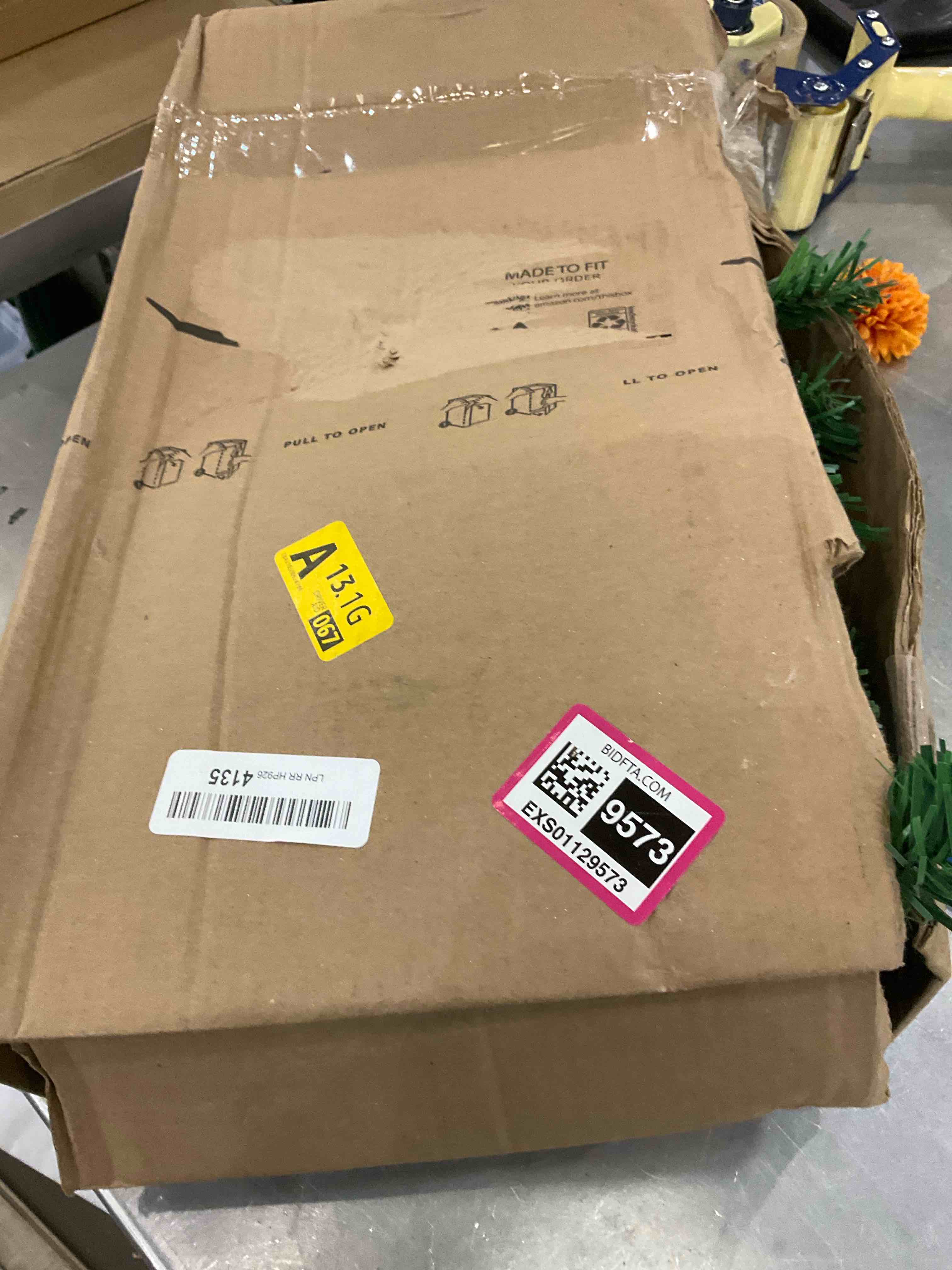 https://s3.amazonaws.com/lotting-images-prod/bidfta/EXS01129573_1705682585400.jpeg
