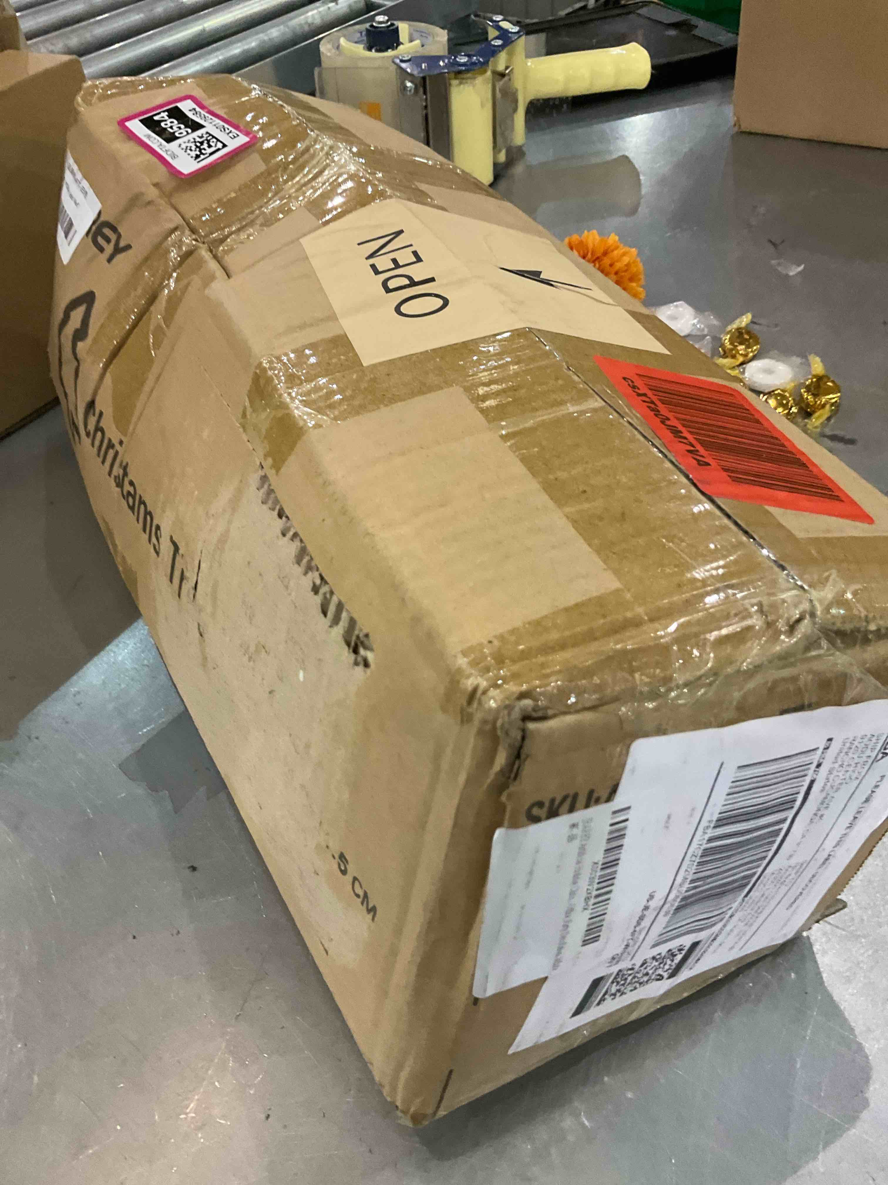 https://s3.amazonaws.com/lotting-images-prod/bidfta/EXS01129584_1705683985626.jpeg