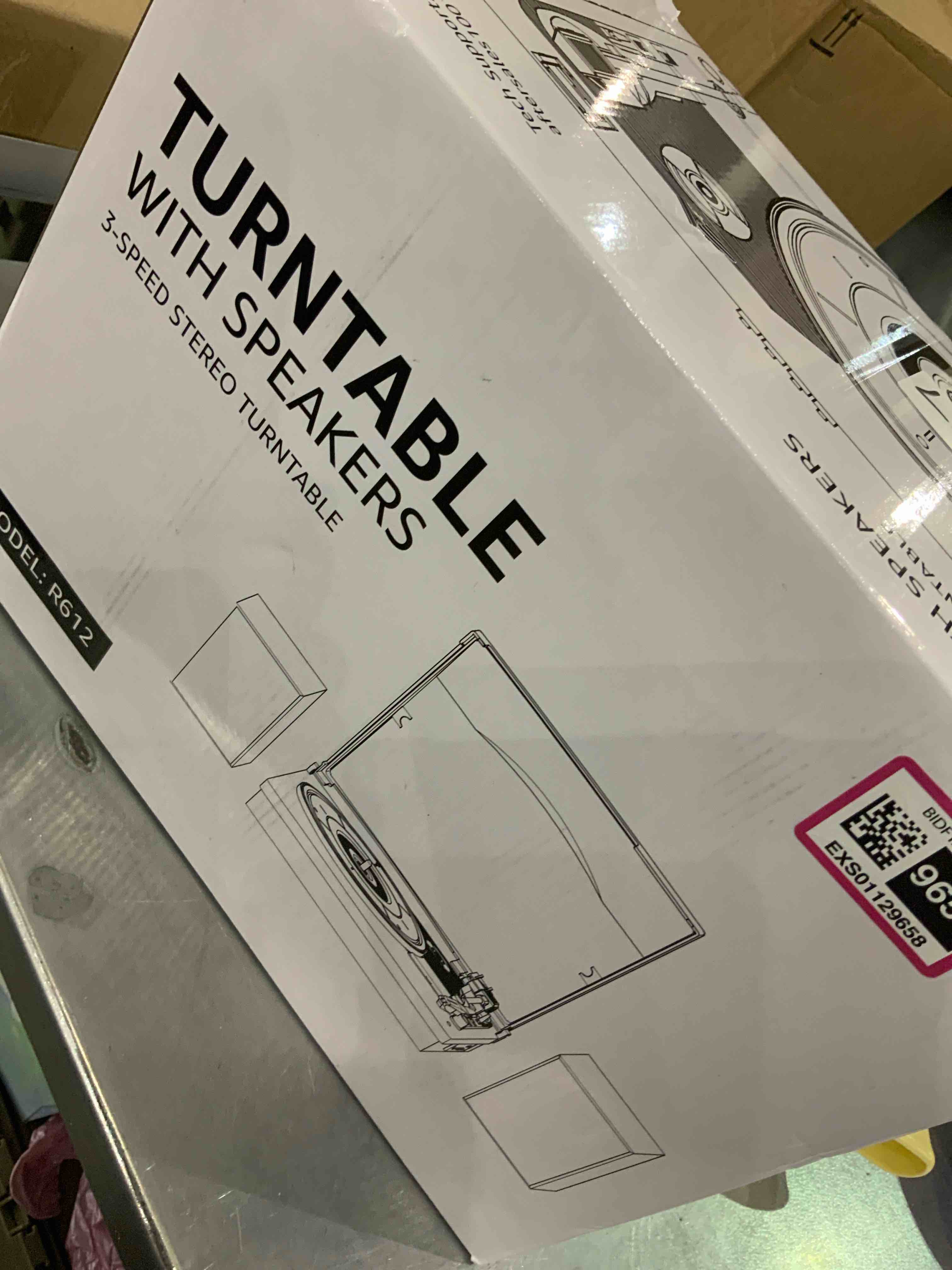 https://s3.amazonaws.com/lotting-images-prod/bidfta/EXS01129658_1706107220804.jpeg