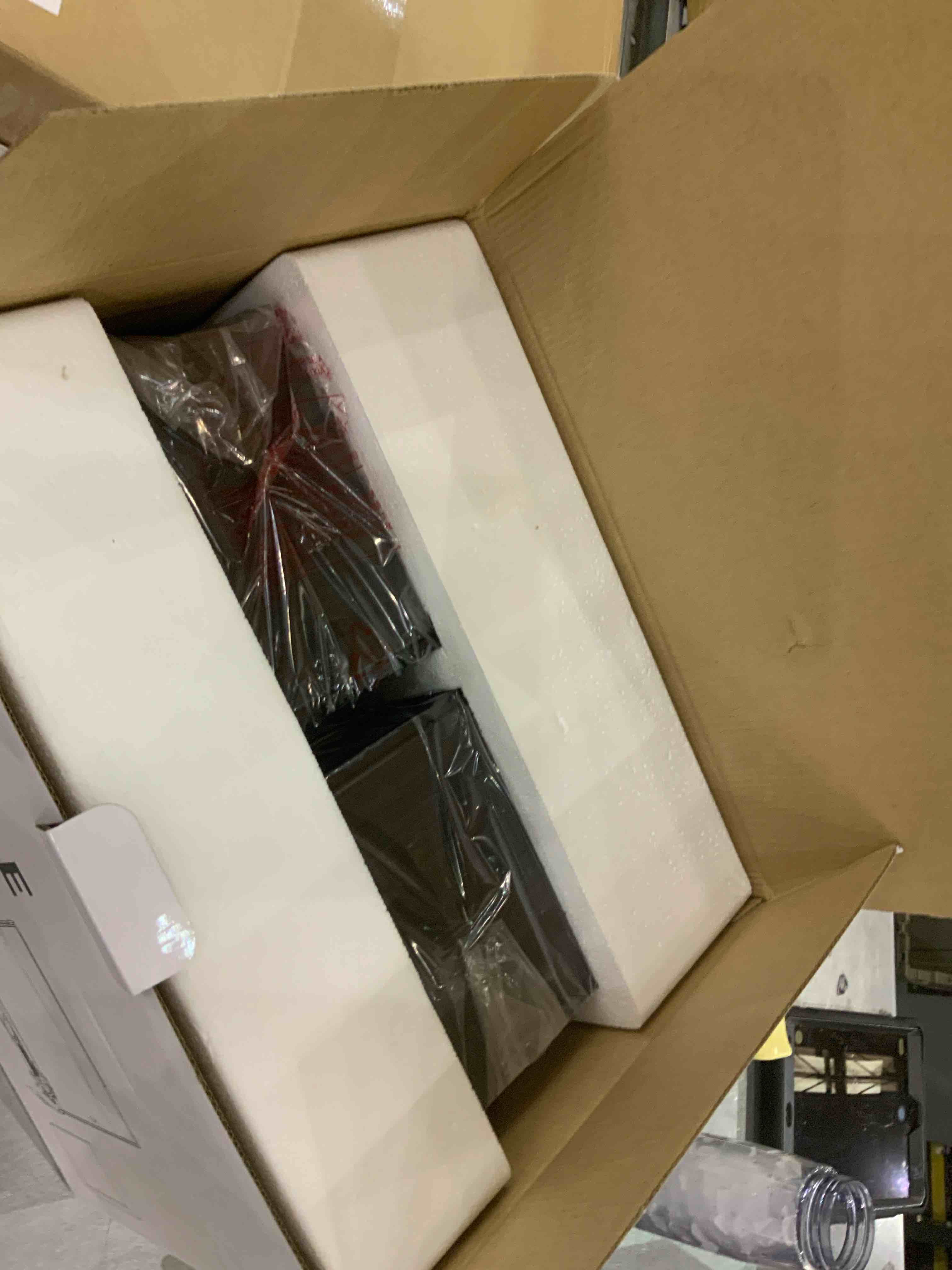 https://s3.amazonaws.com/lotting-images-prod/bidfta/EXS01129658_1706107236167.jpeg