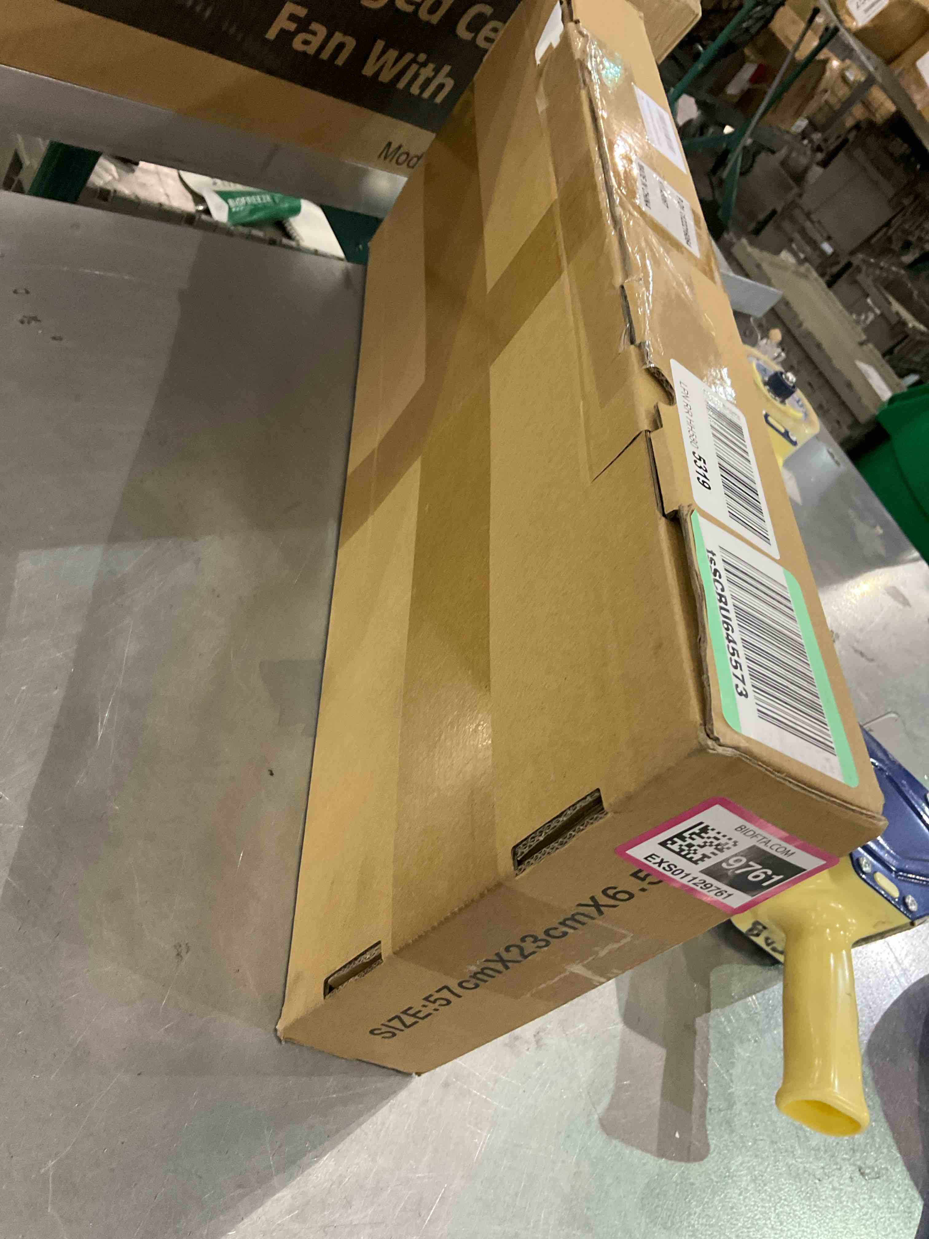 https://s3.amazonaws.com/lotting-images-prod/bidfta/EXS01129761_1706198067551.jpeg