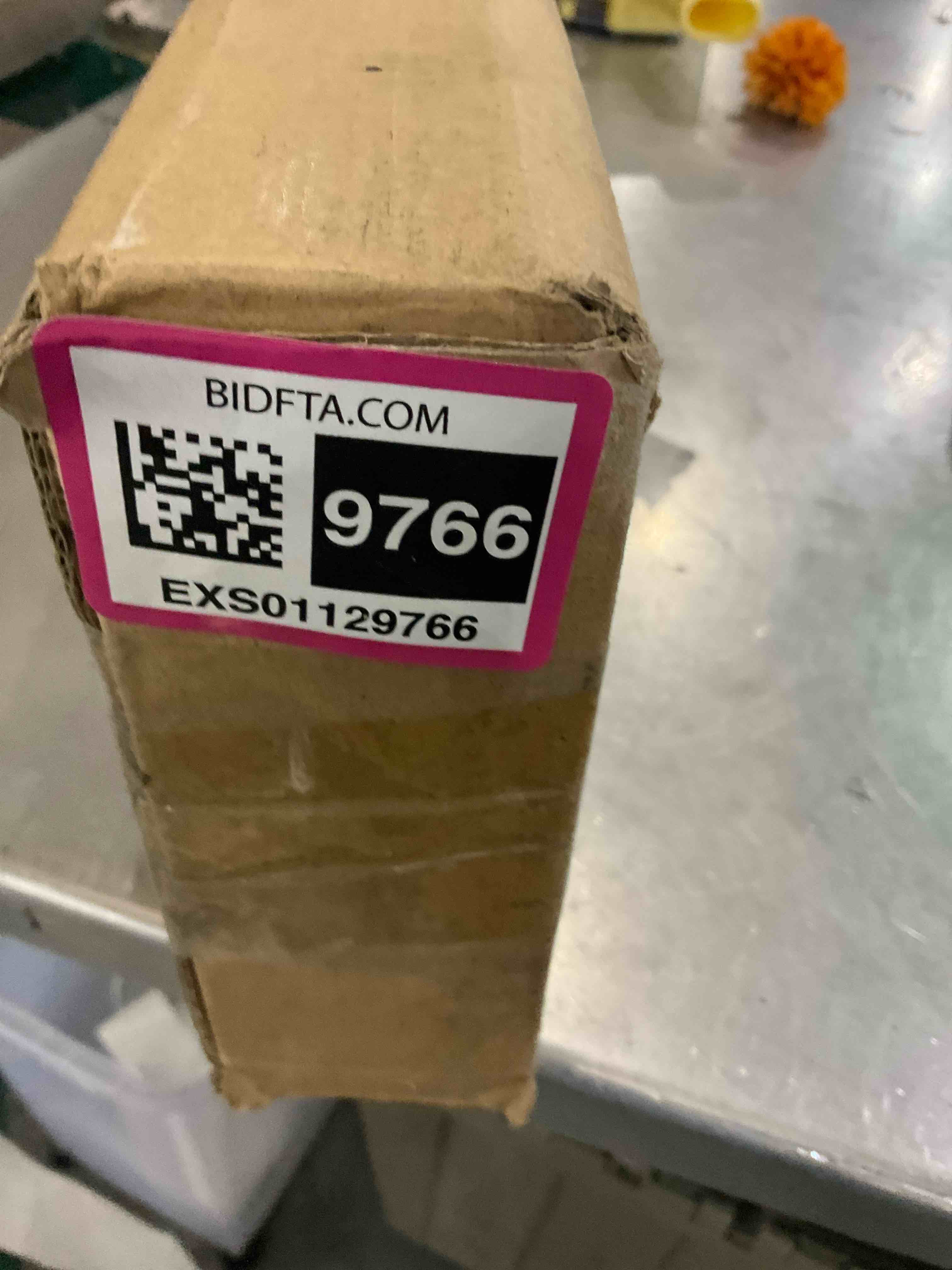 https://s3.amazonaws.com/lotting-images-prod/bidfta/EXS01129766_1706198707454.jpeg