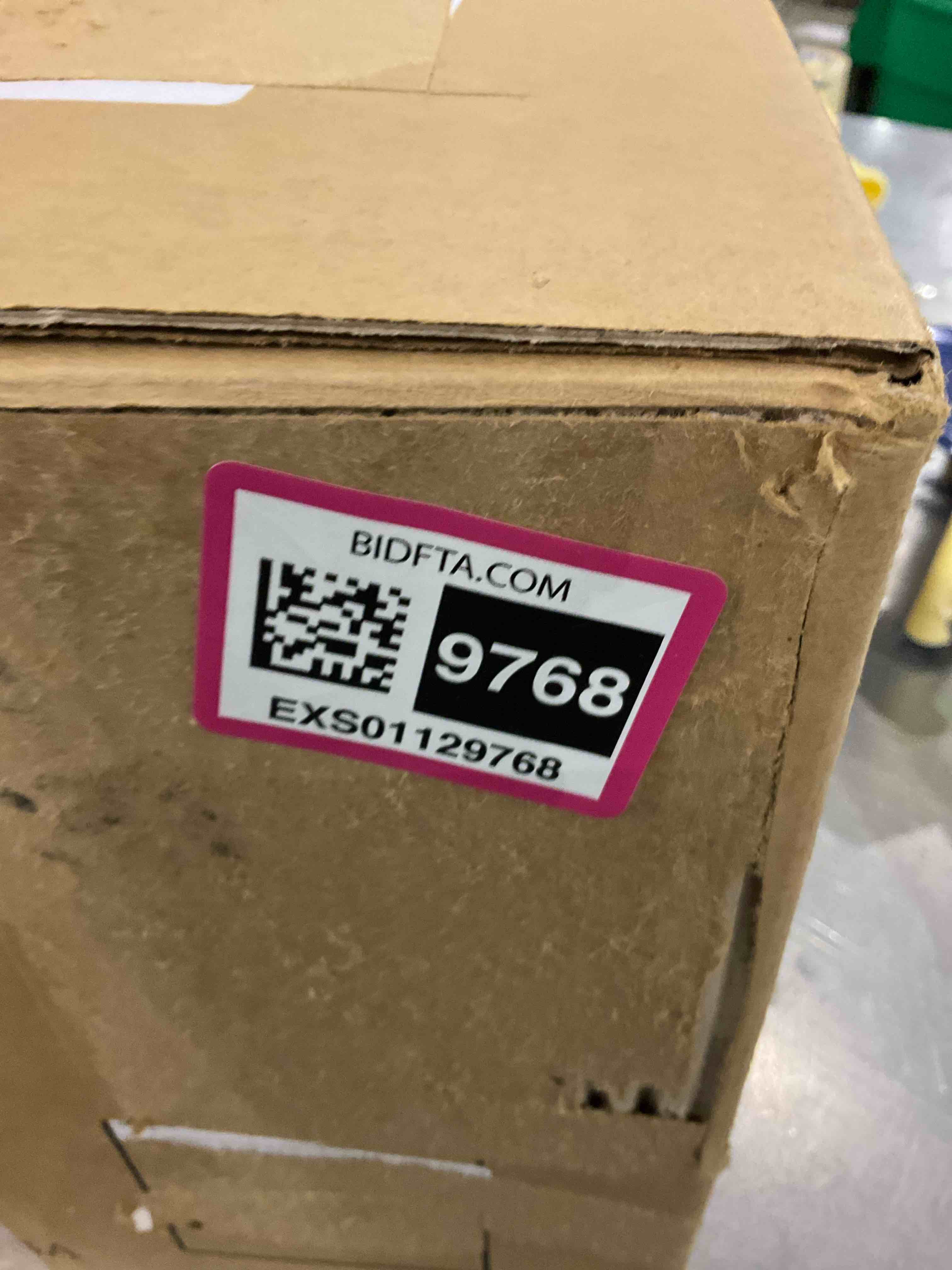 https://s3.amazonaws.com/lotting-images-prod/bidfta/EXS01129768_1706199134621.jpeg