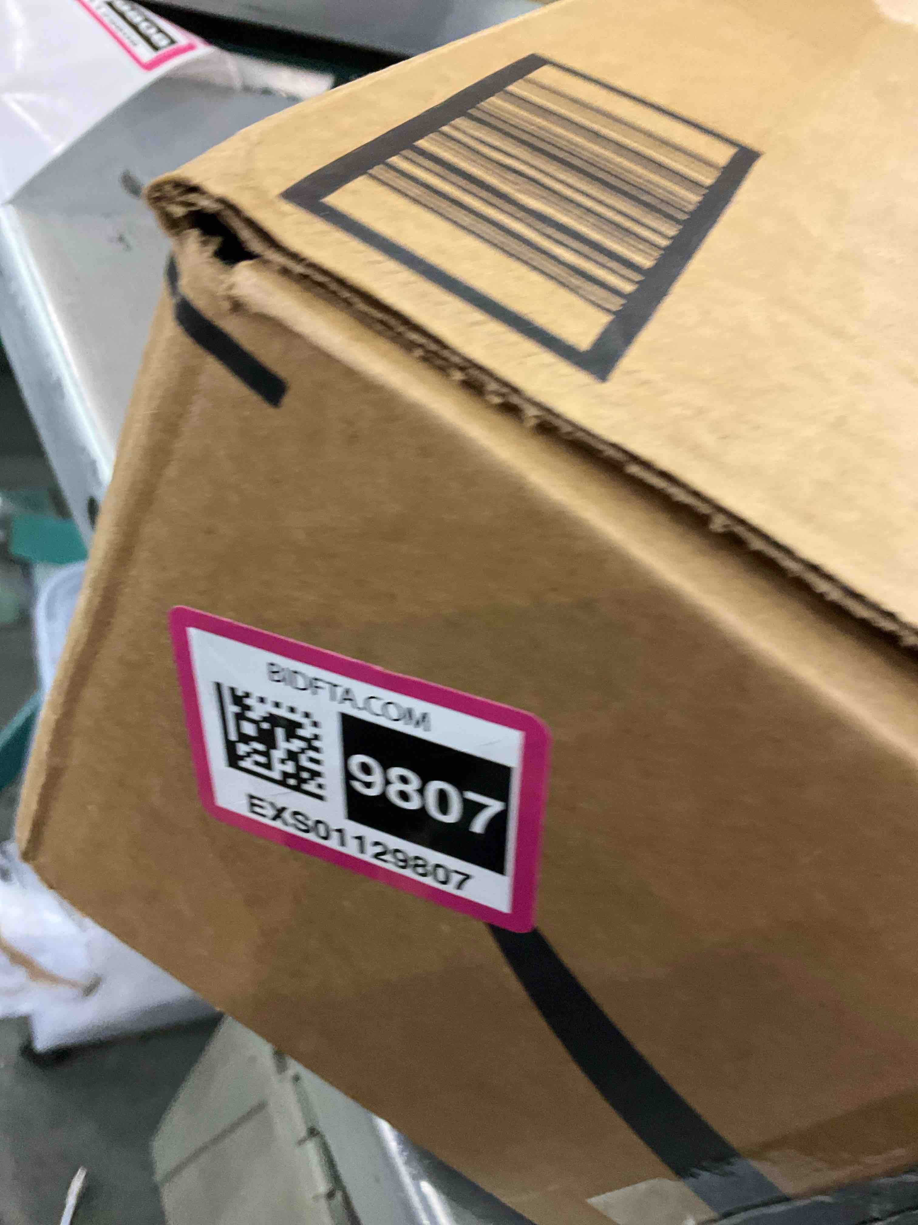 https://s3.amazonaws.com/lotting-images-prod/bidfta/EXS01129807_1706207383455.jpeg
