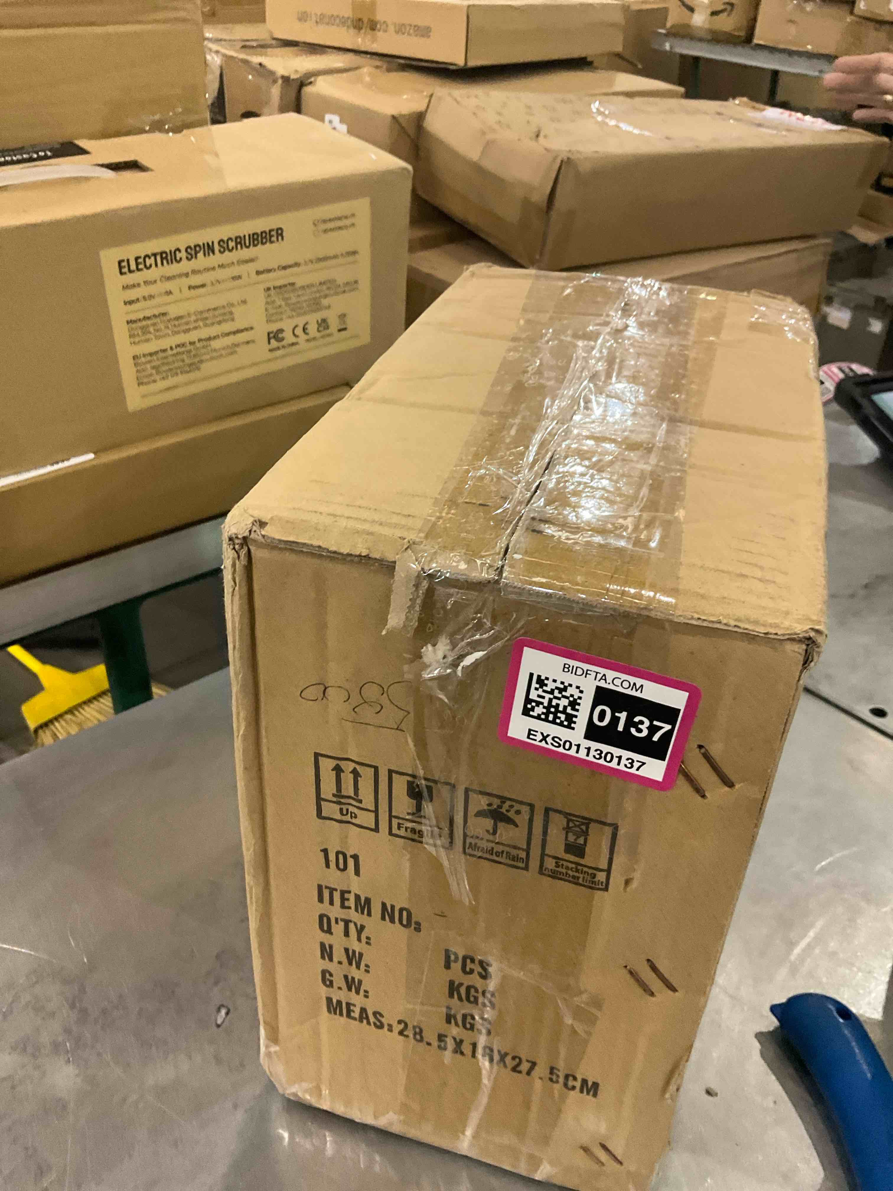 https://s3.amazonaws.com/lotting-images-prod/bidfta/EXS01130137_1706028841470.jpeg