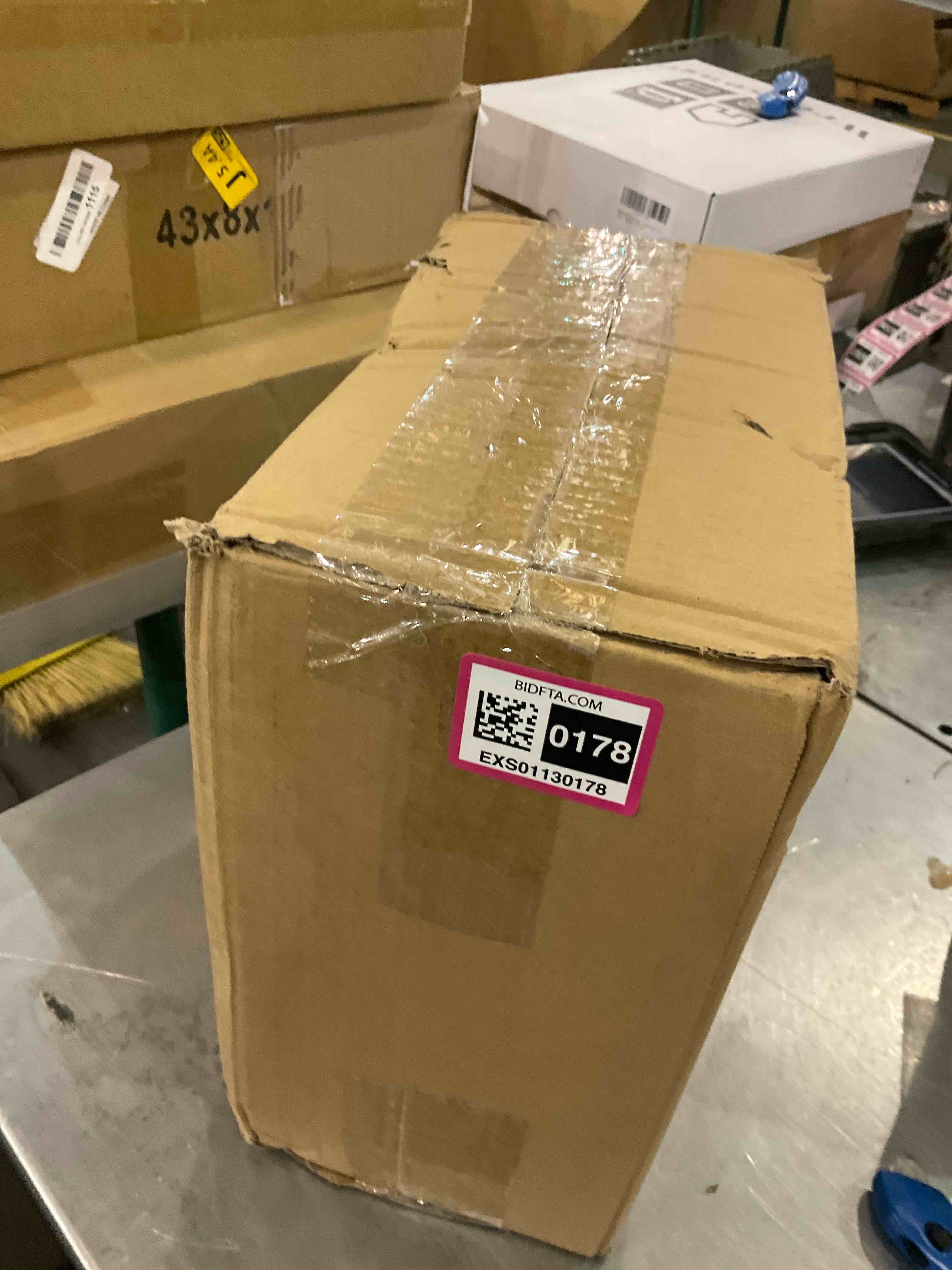 https://s3.amazonaws.com/lotting-images-prod/bidfta/EXS01130178_1706034590885.jpeg
