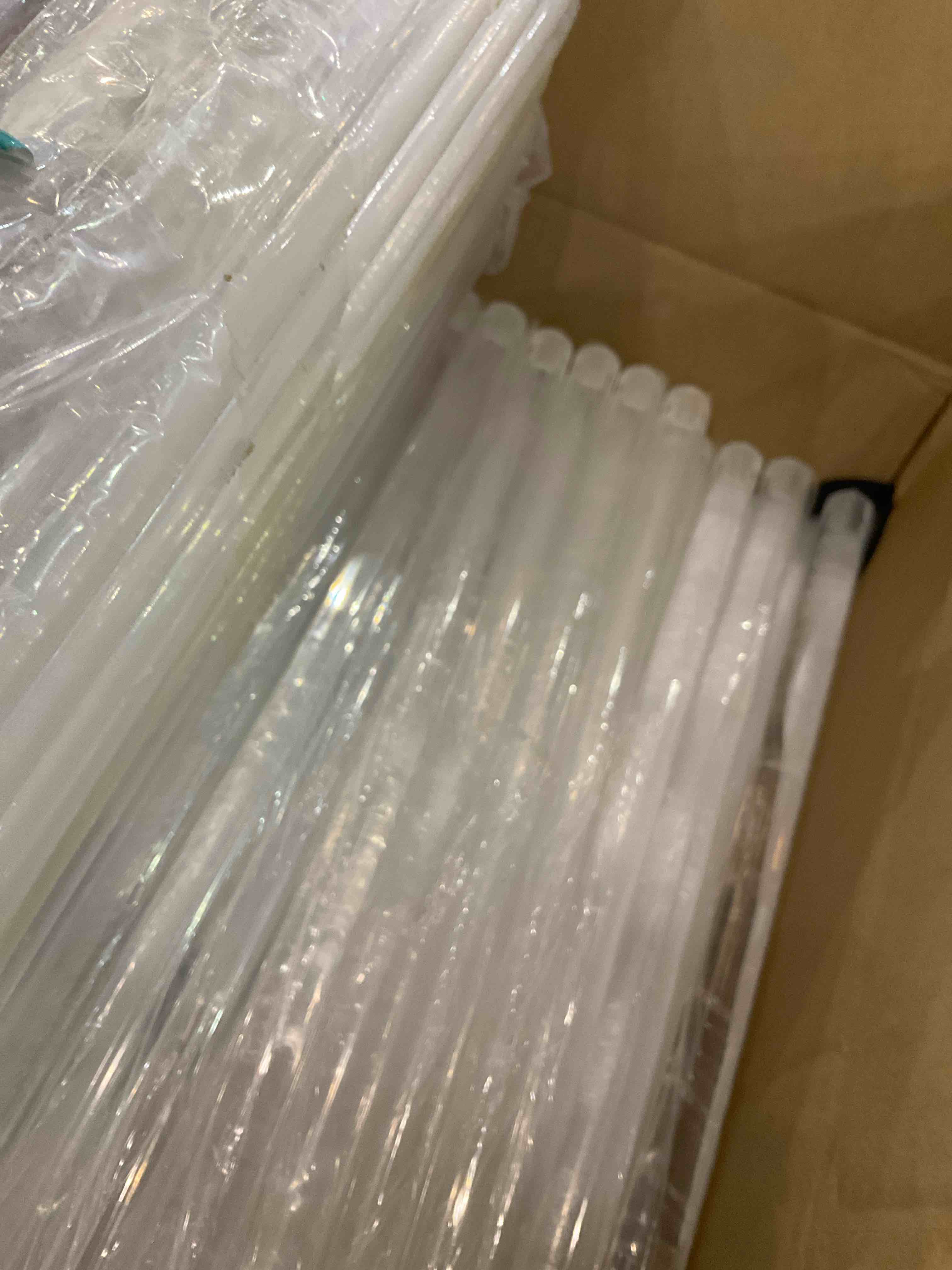 https://s3.amazonaws.com/lotting-images-prod/bidfta/EXS01130233_1706041314952.jpeg