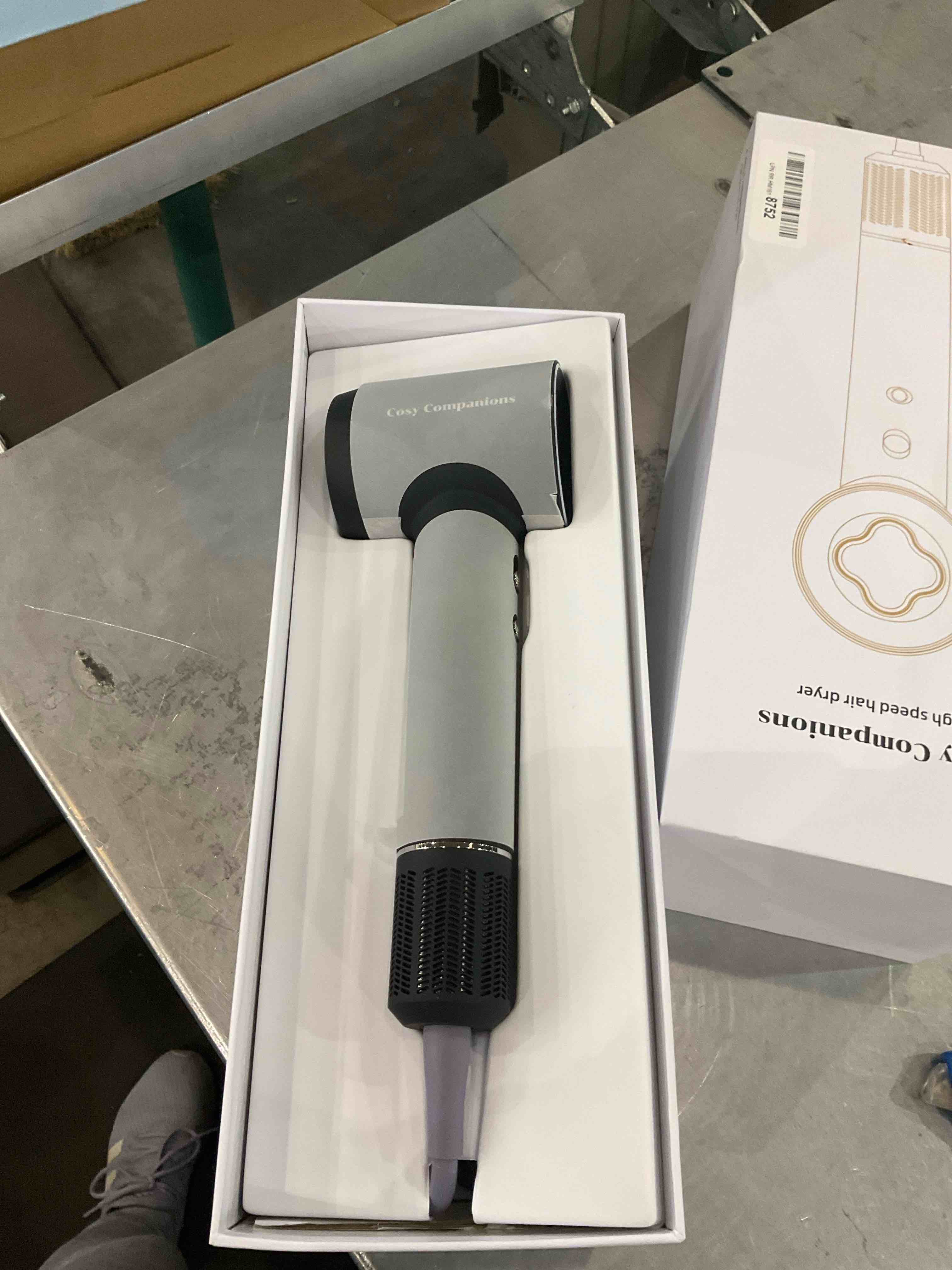 https://s3.amazonaws.com/lotting-images-prod/bidfta/EXS01130235_1706041547205.jpeg