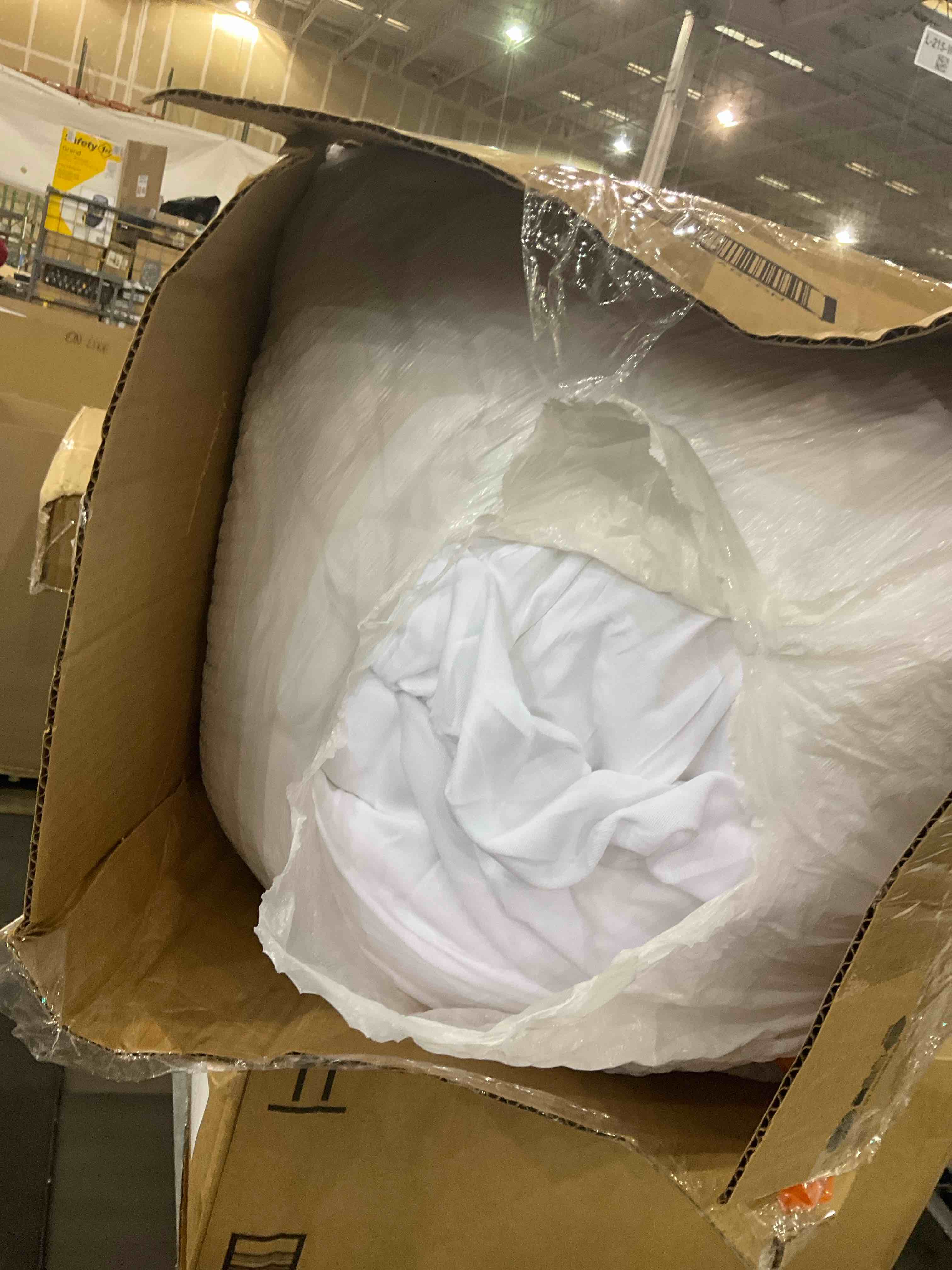 https://s3.amazonaws.com/lotting-images-prod/bidfta/EXS01130346_1706108628100.jpeg