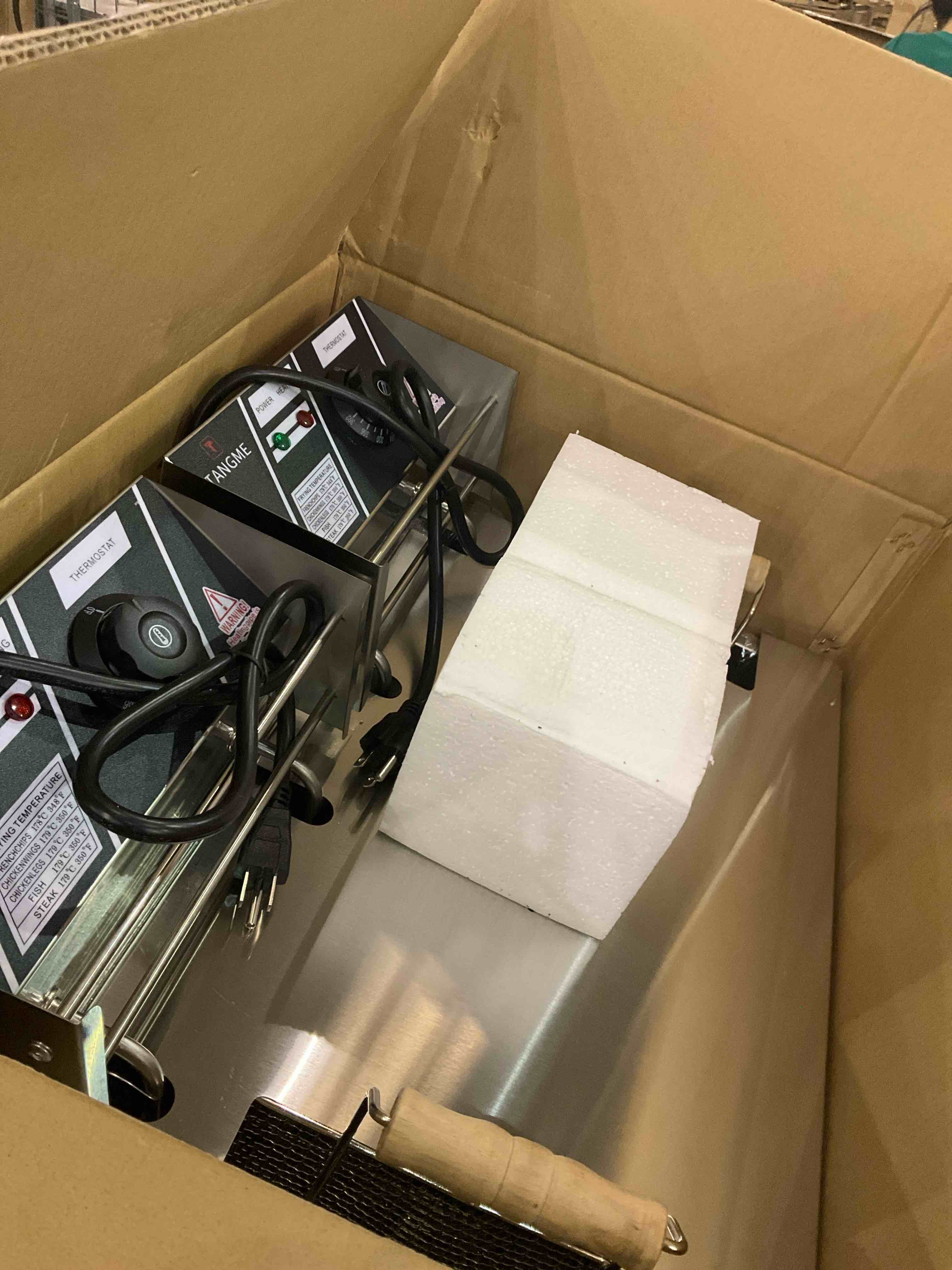https://s3.amazonaws.com/lotting-images-prod/bidfta/EXS01130472_1706197652391.jpeg