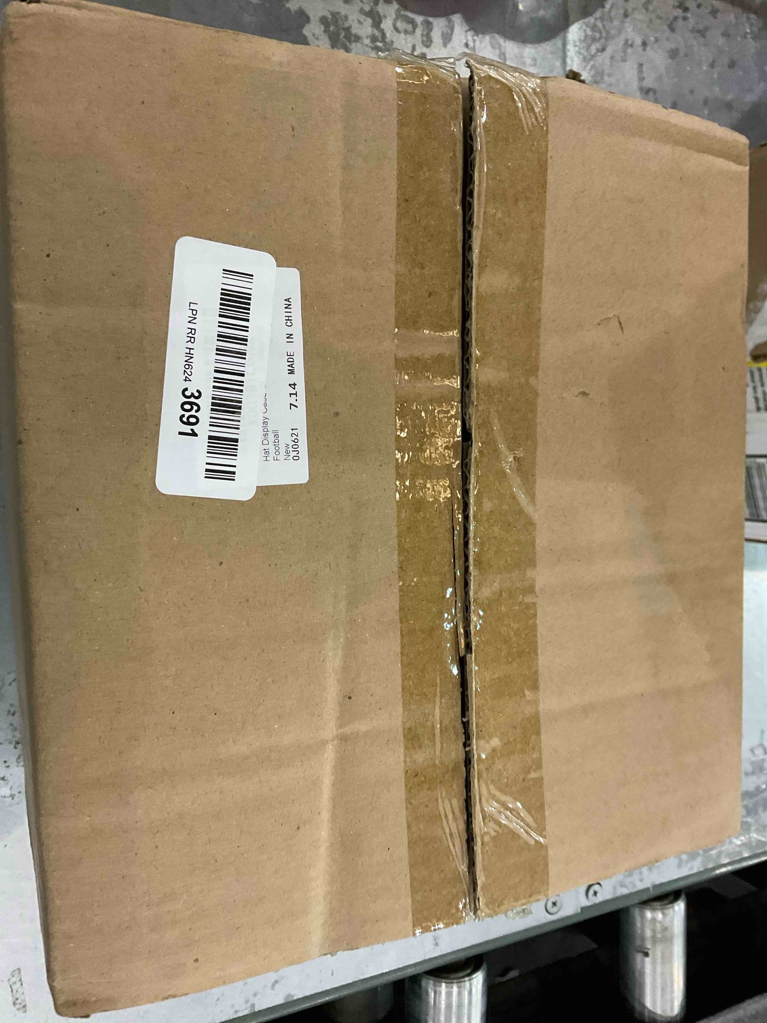 https://s3.amazonaws.com/lotting-images-prod/bidfta/EXS01132139_1705692180963.jpeg