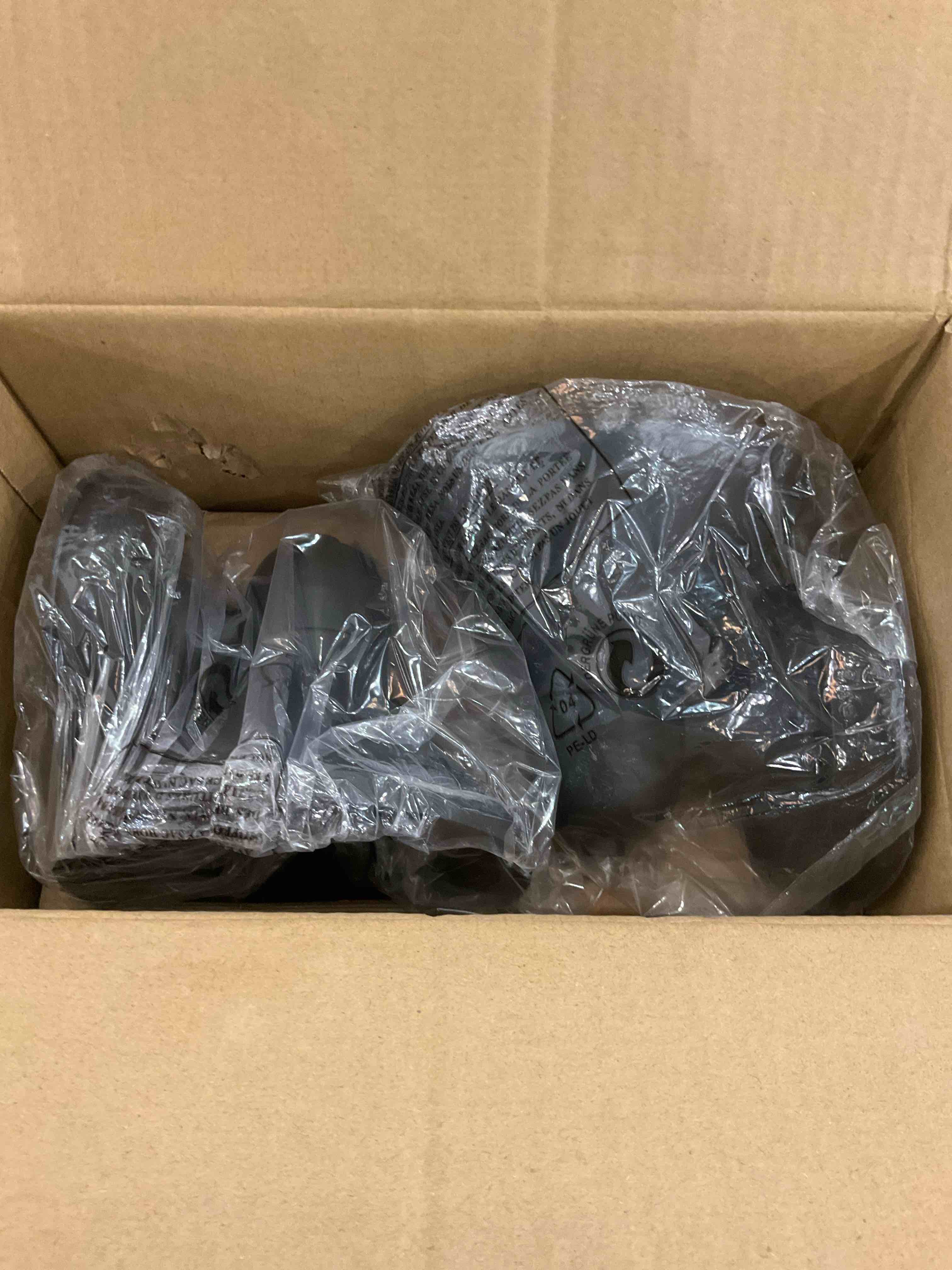 https://s3.amazonaws.com/lotting-images-prod/bidfta/EXS01134110_1705939945128.jpeg