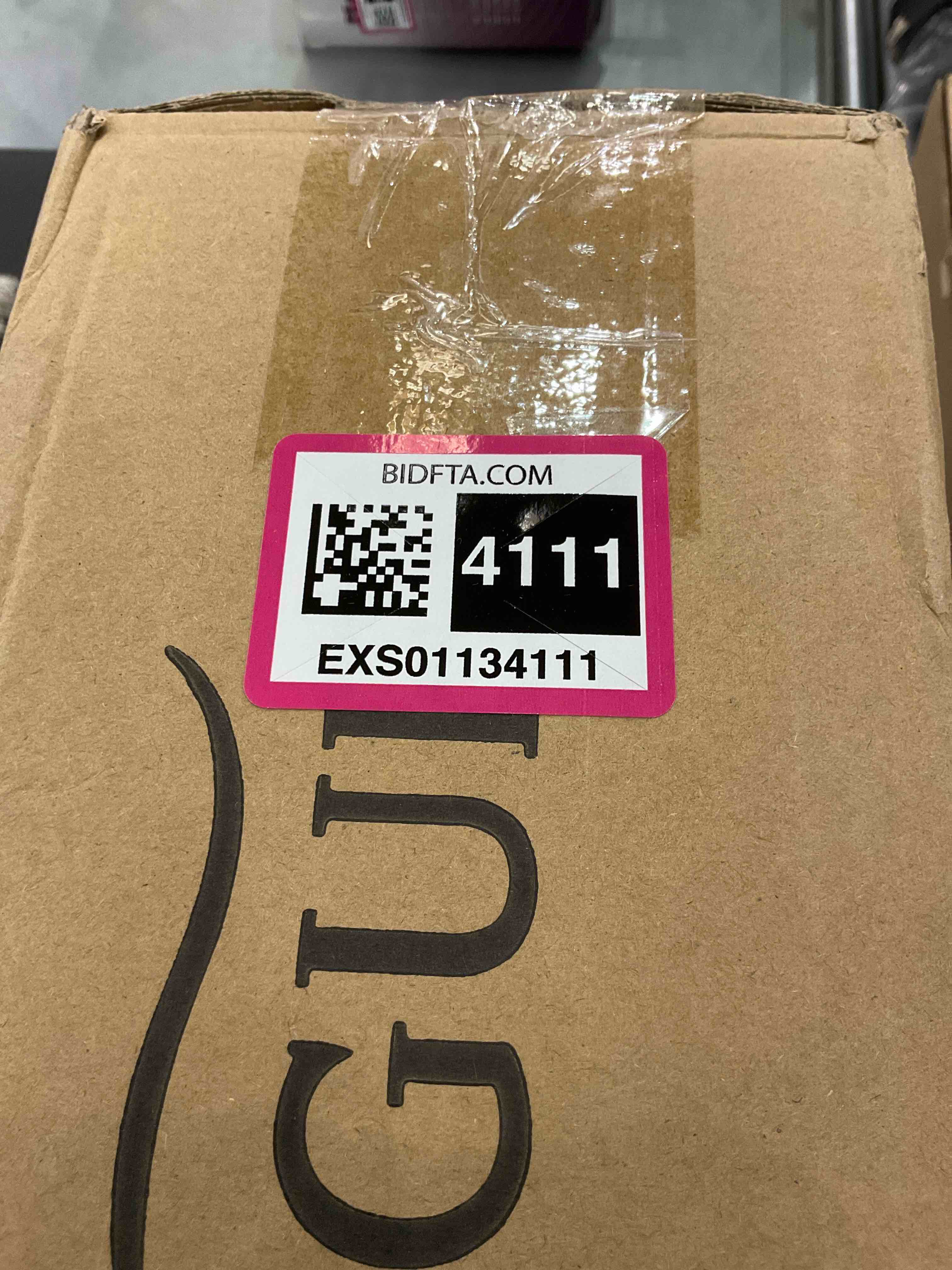 https://s3.amazonaws.com/lotting-images-prod/bidfta/EXS01134111_1705939991078.jpeg