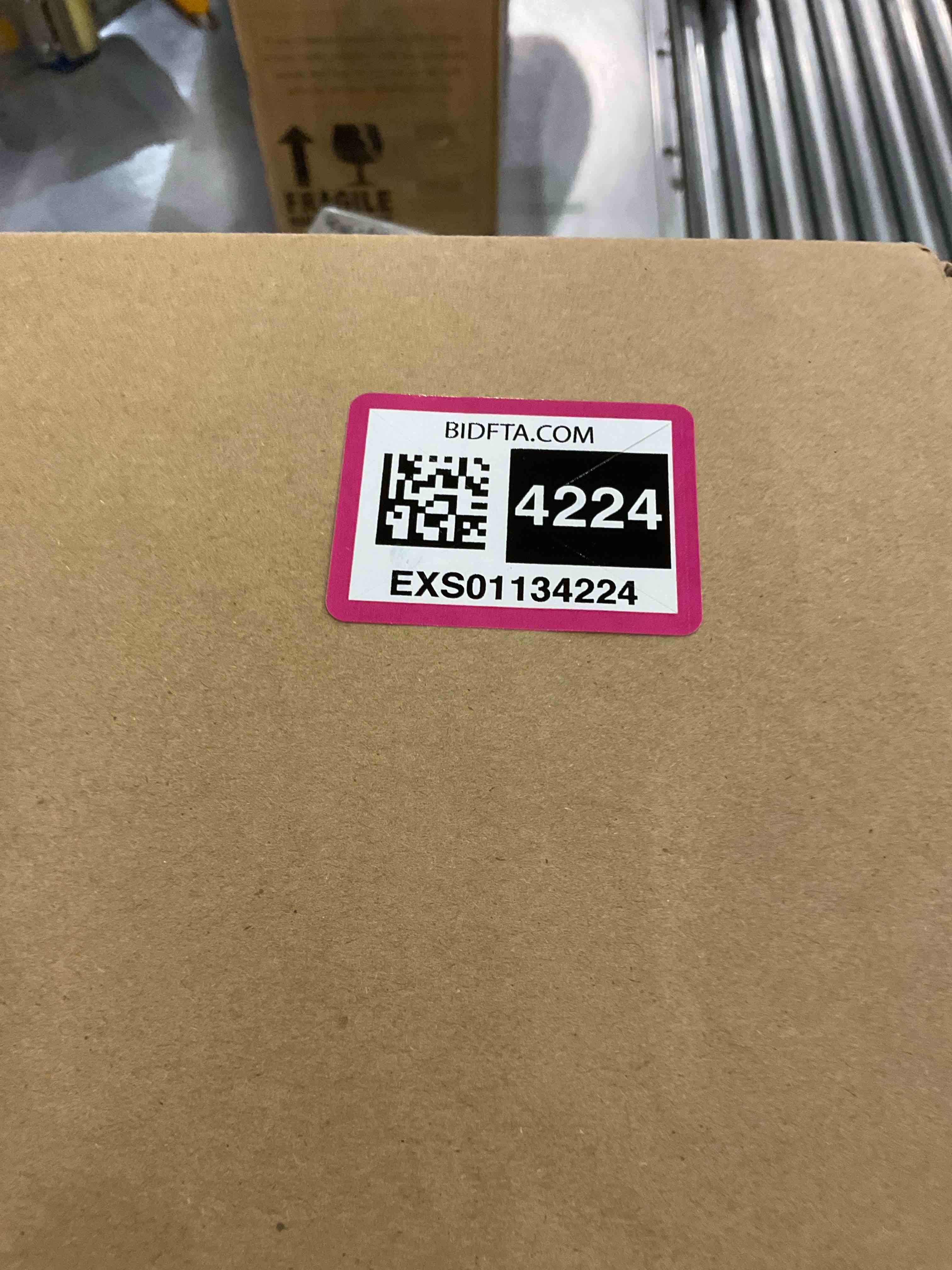 https://s3.amazonaws.com/lotting-images-prod/bidfta/EXS01134224_1706013316906.jpeg