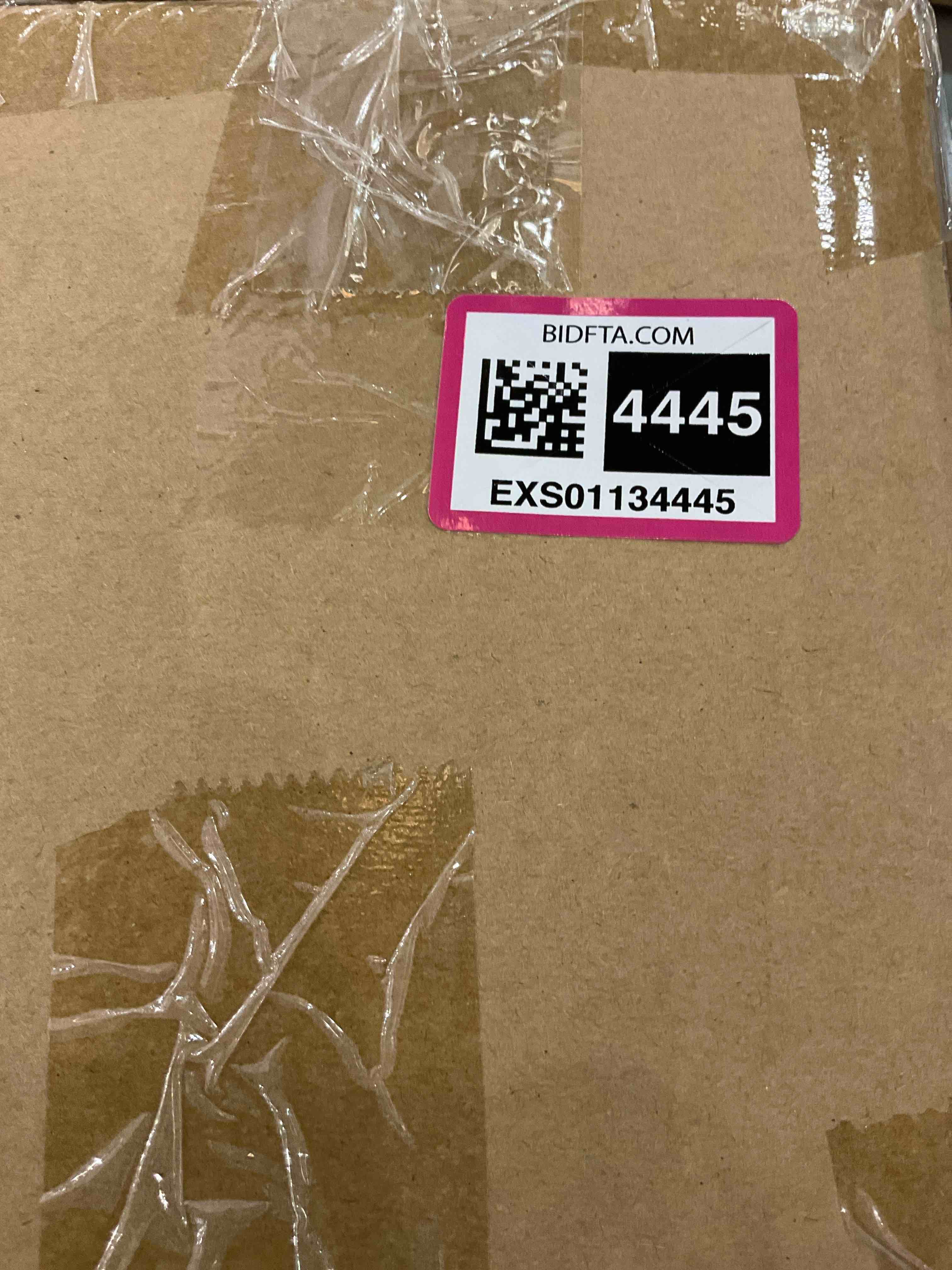 https://s3.amazonaws.com/lotting-images-prod/bidfta/EXS01134445_1706715536842.jpeg