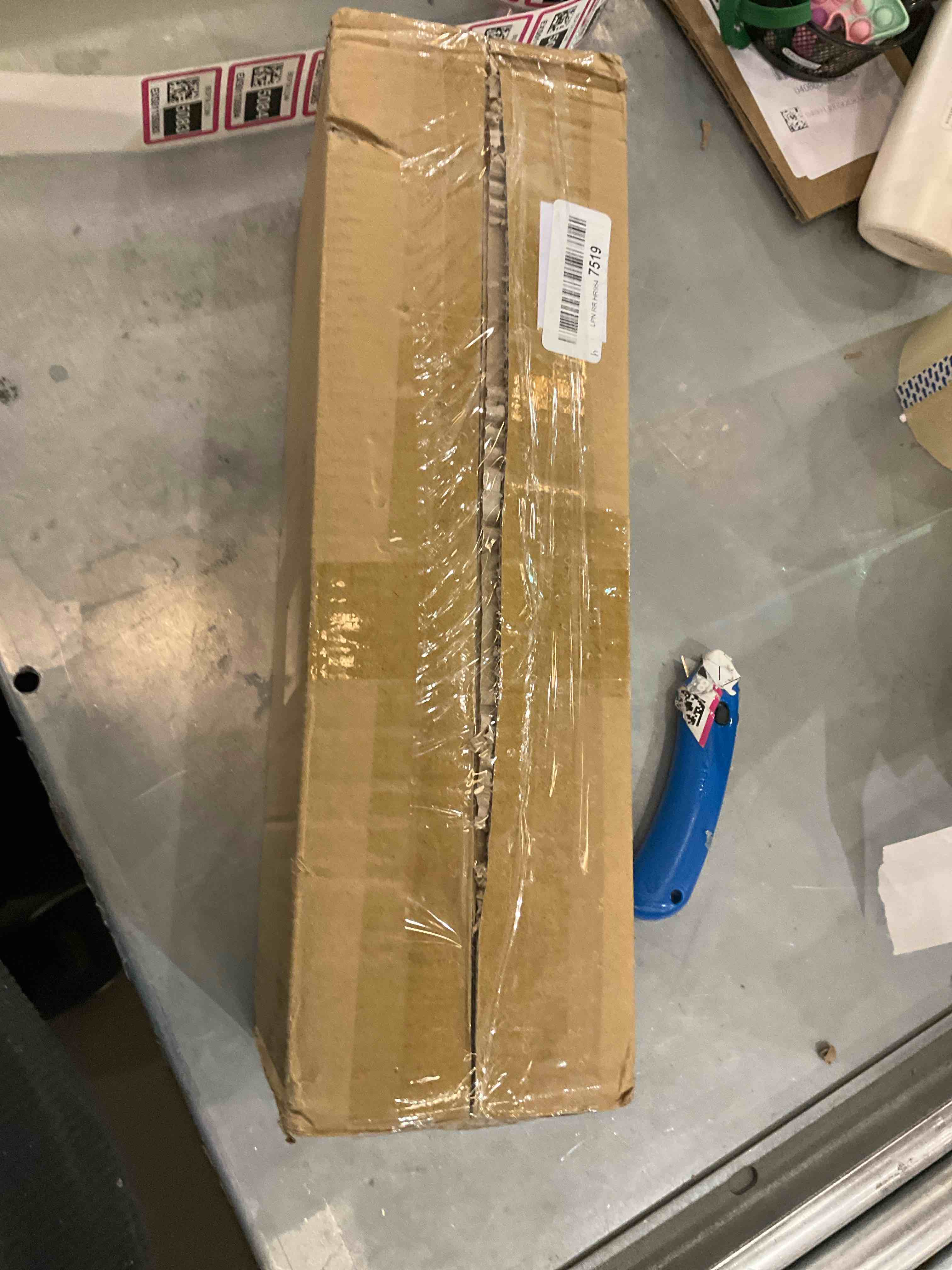 https://s3.amazonaws.com/lotting-images-prod/bidfta/EXS01135083_1705939909389.jpeg