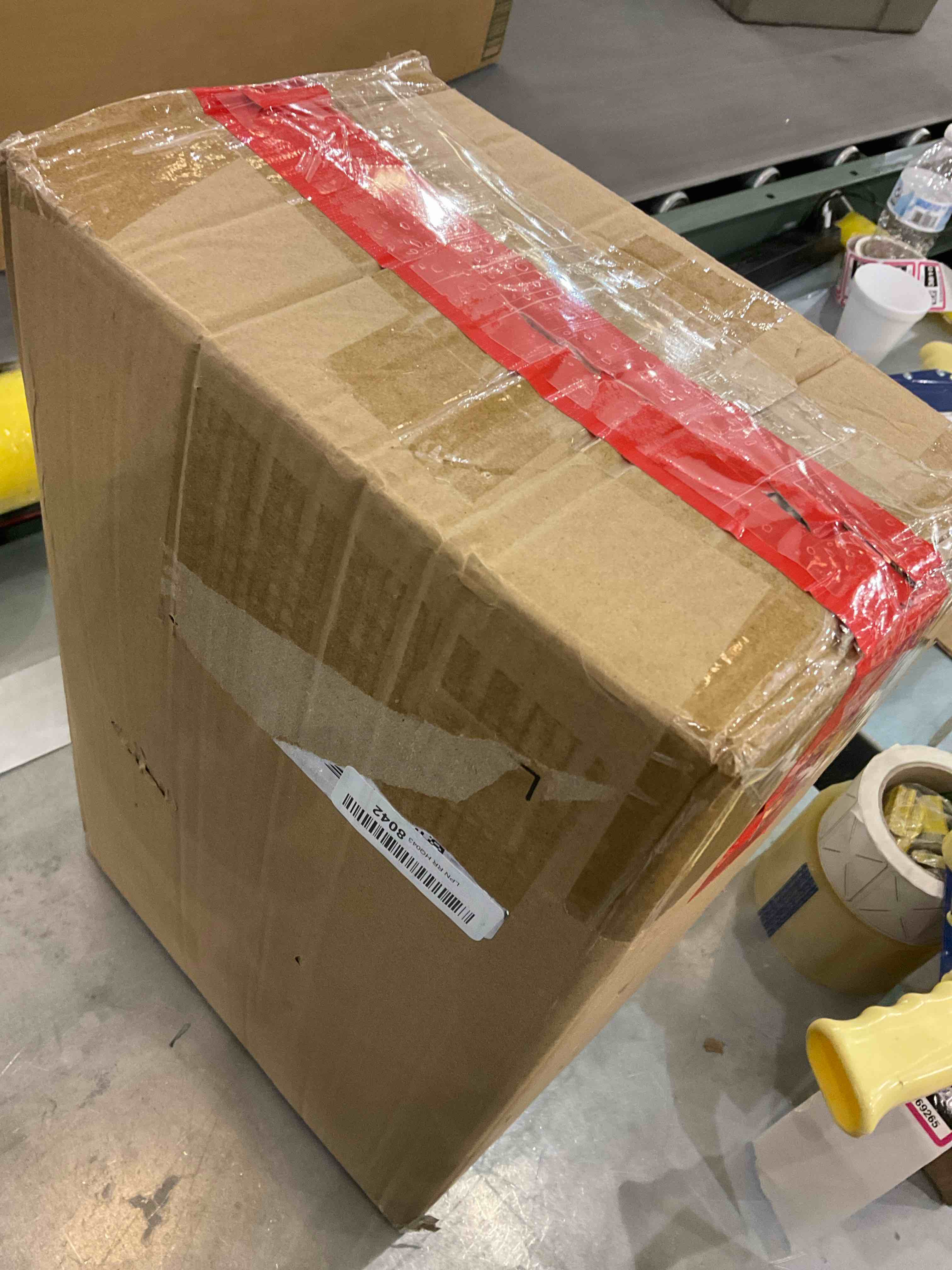 https://s3.amazonaws.com/lotting-images-prod/bidfta/EXS01135140_1705952433776.jpeg