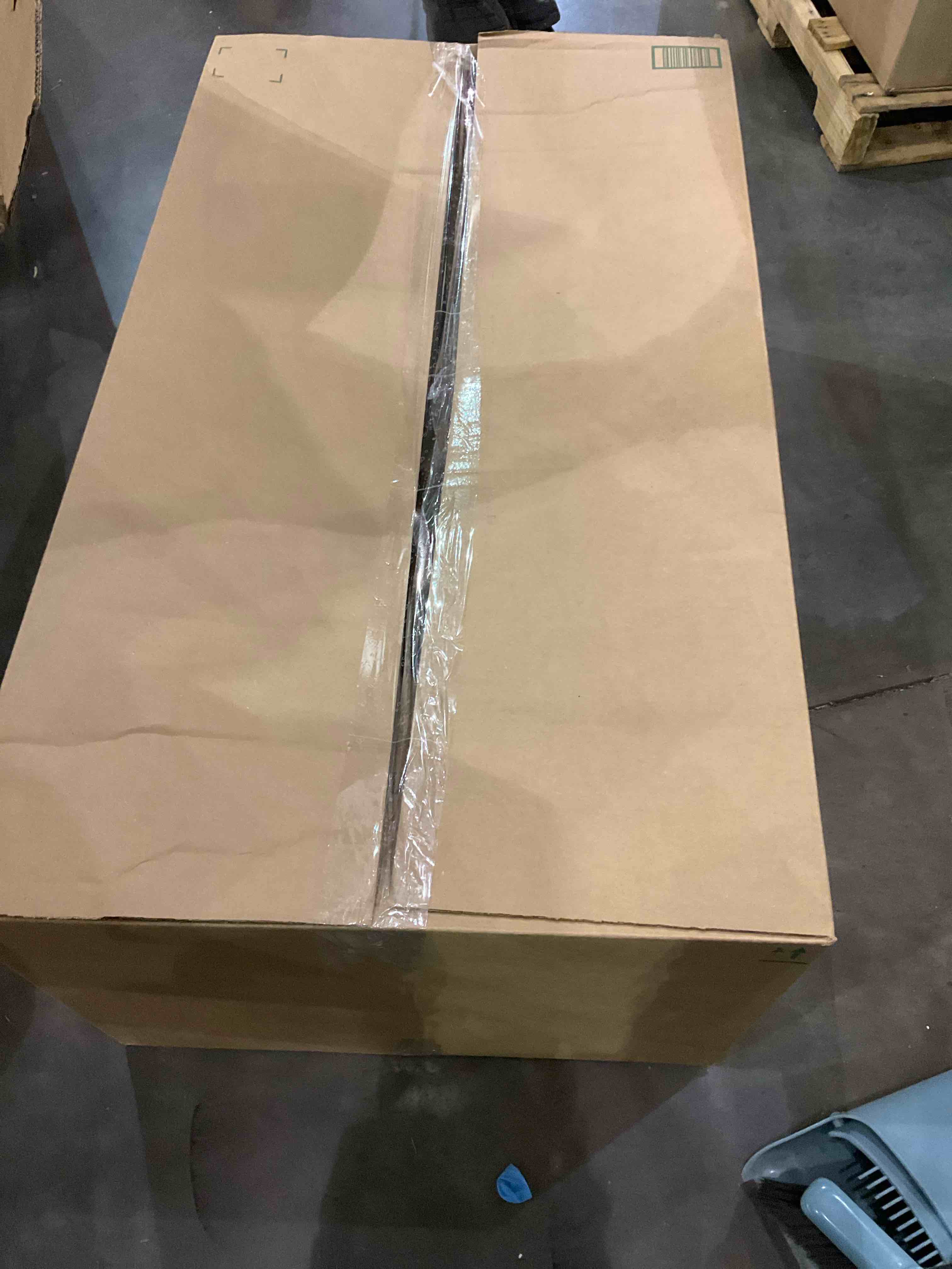 https://s3.amazonaws.com/lotting-images-prod/bidfta/EXS01135441_1706109693360.jpeg