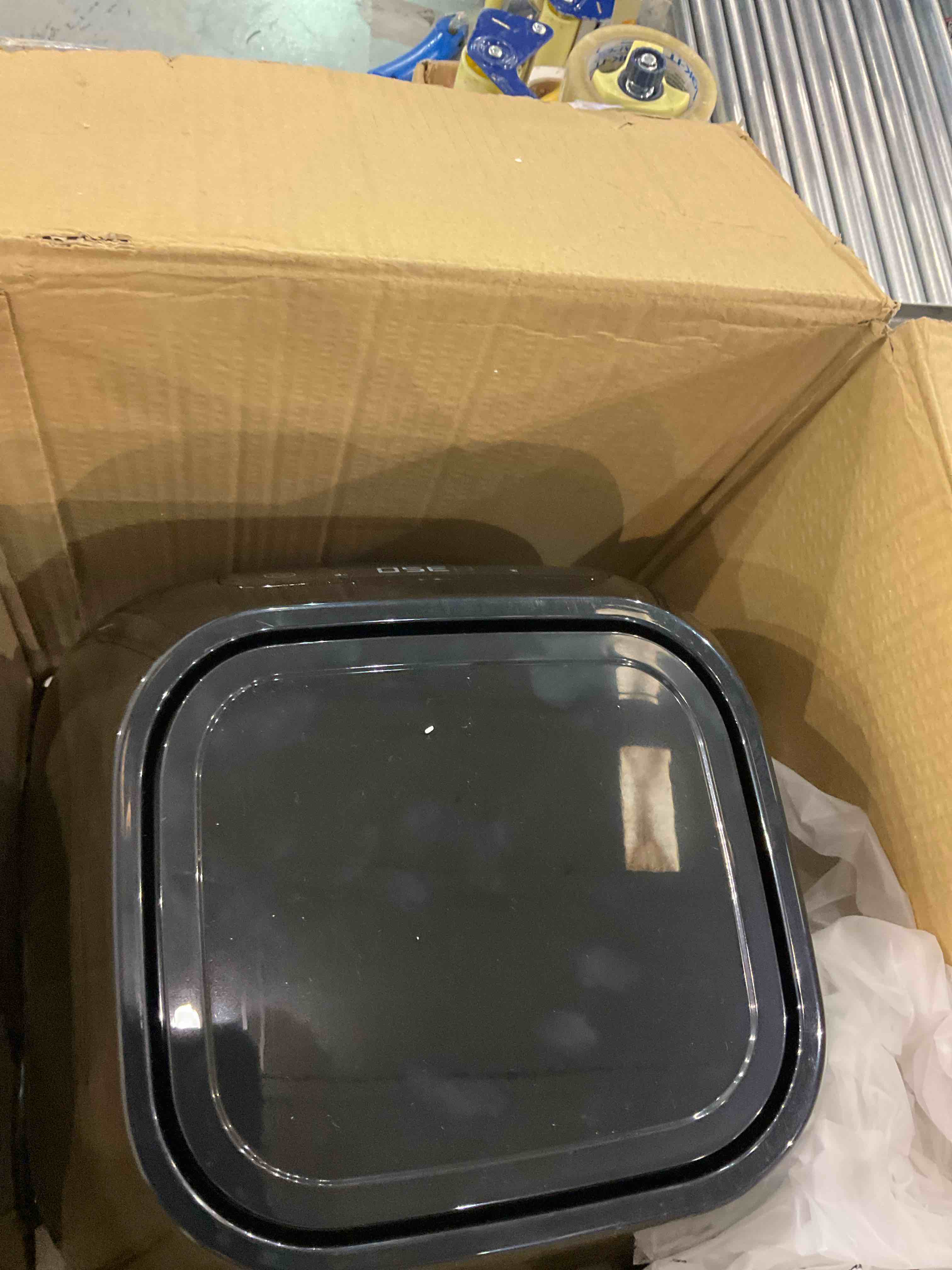 https://s3.amazonaws.com/lotting-images-prod/bidfta/EXS01135442_1706110240307.jpeg