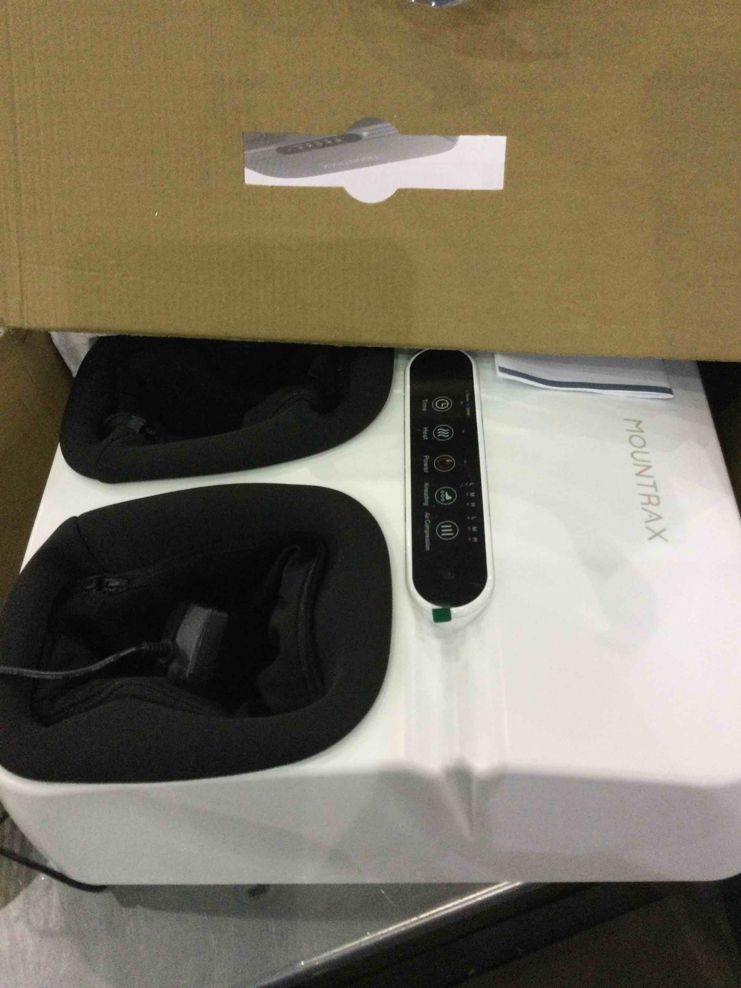 https://s3.amazonaws.com/lotting-images-prod/bidfta/EXS01135518_1706099665387.jpeg