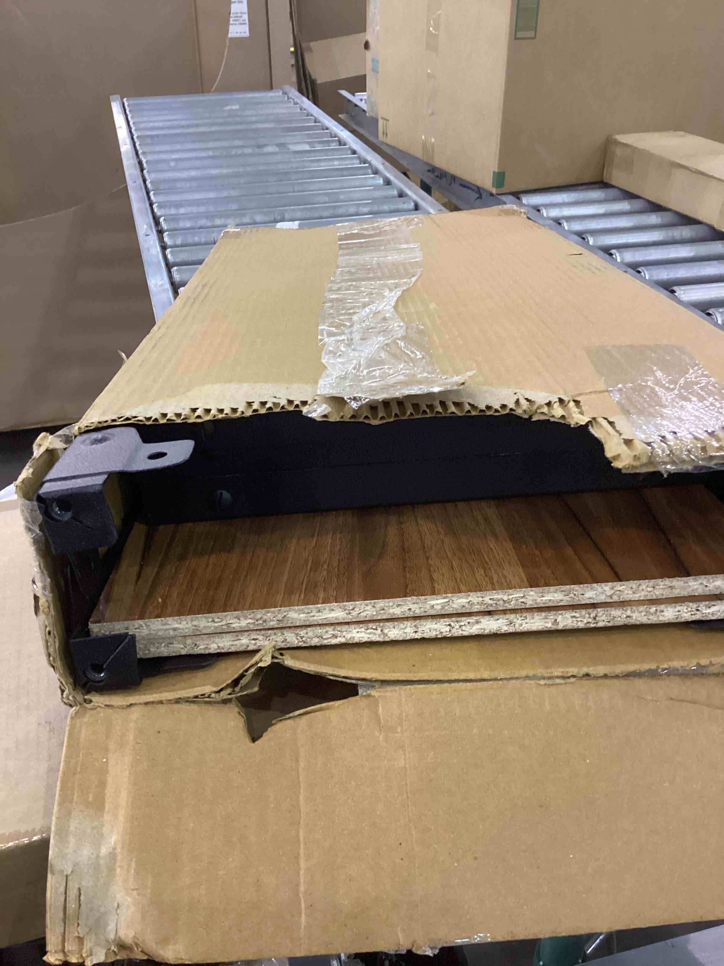 https://s3.amazonaws.com/lotting-images-prod/bidfta/EXS01136150_1706113377815.jpeg
