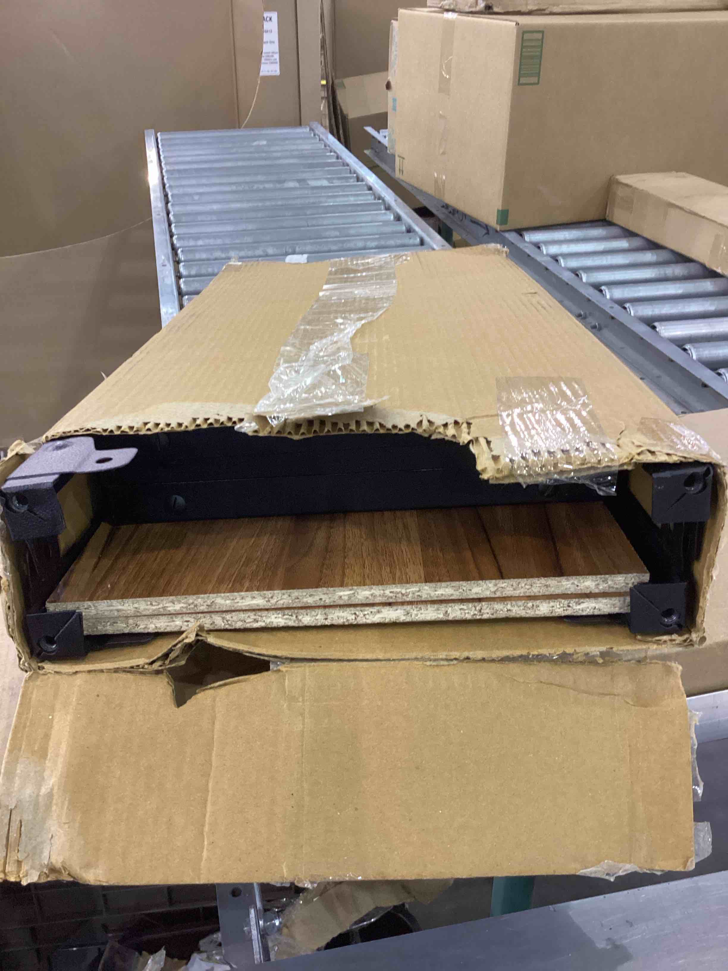 https://s3.amazonaws.com/lotting-images-prod/bidfta/EXS01136150_1706113382890.jpeg