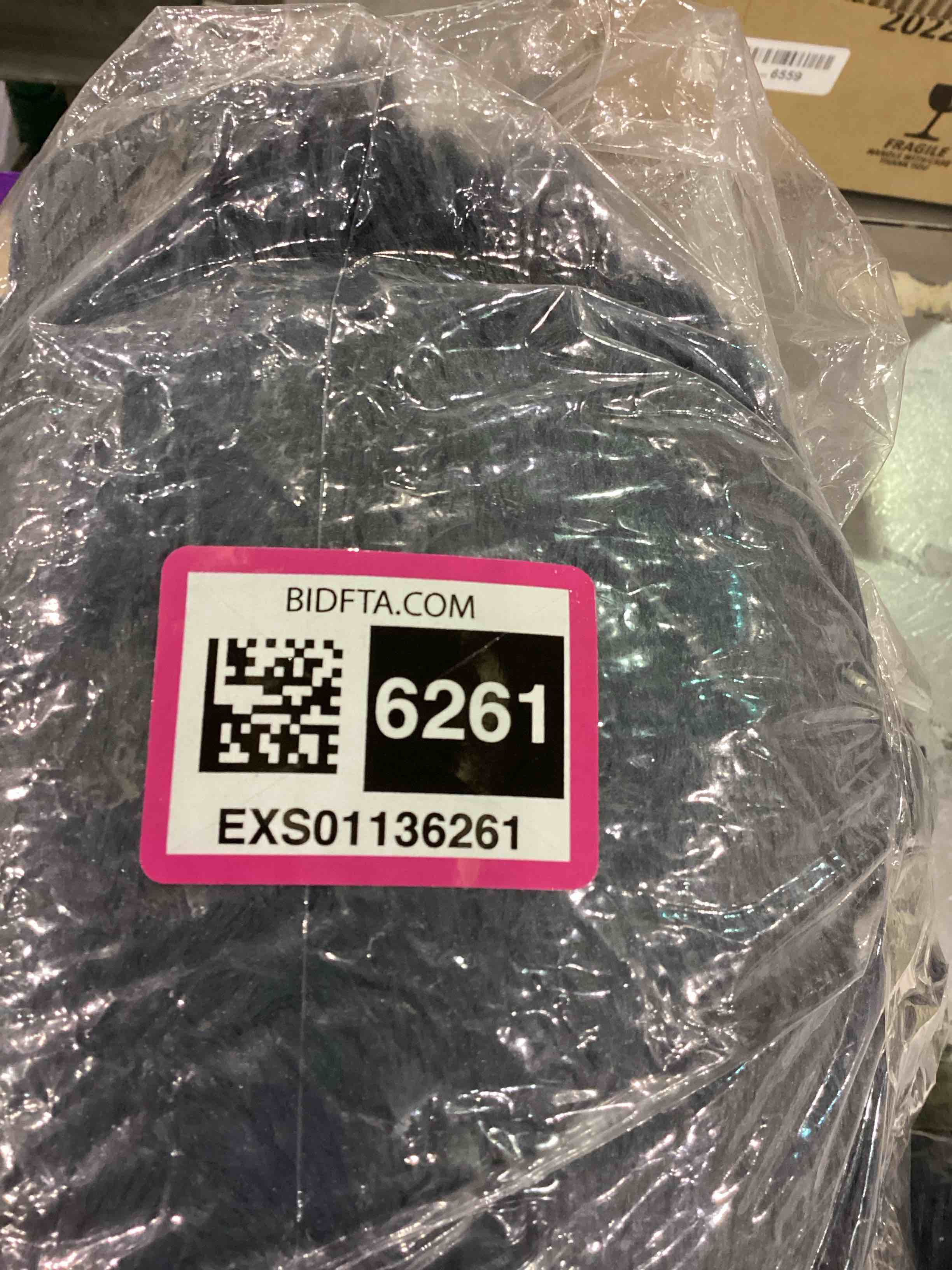https://s3.amazonaws.com/lotting-images-prod/bidfta/EXS01136261_1706208381720.jpeg