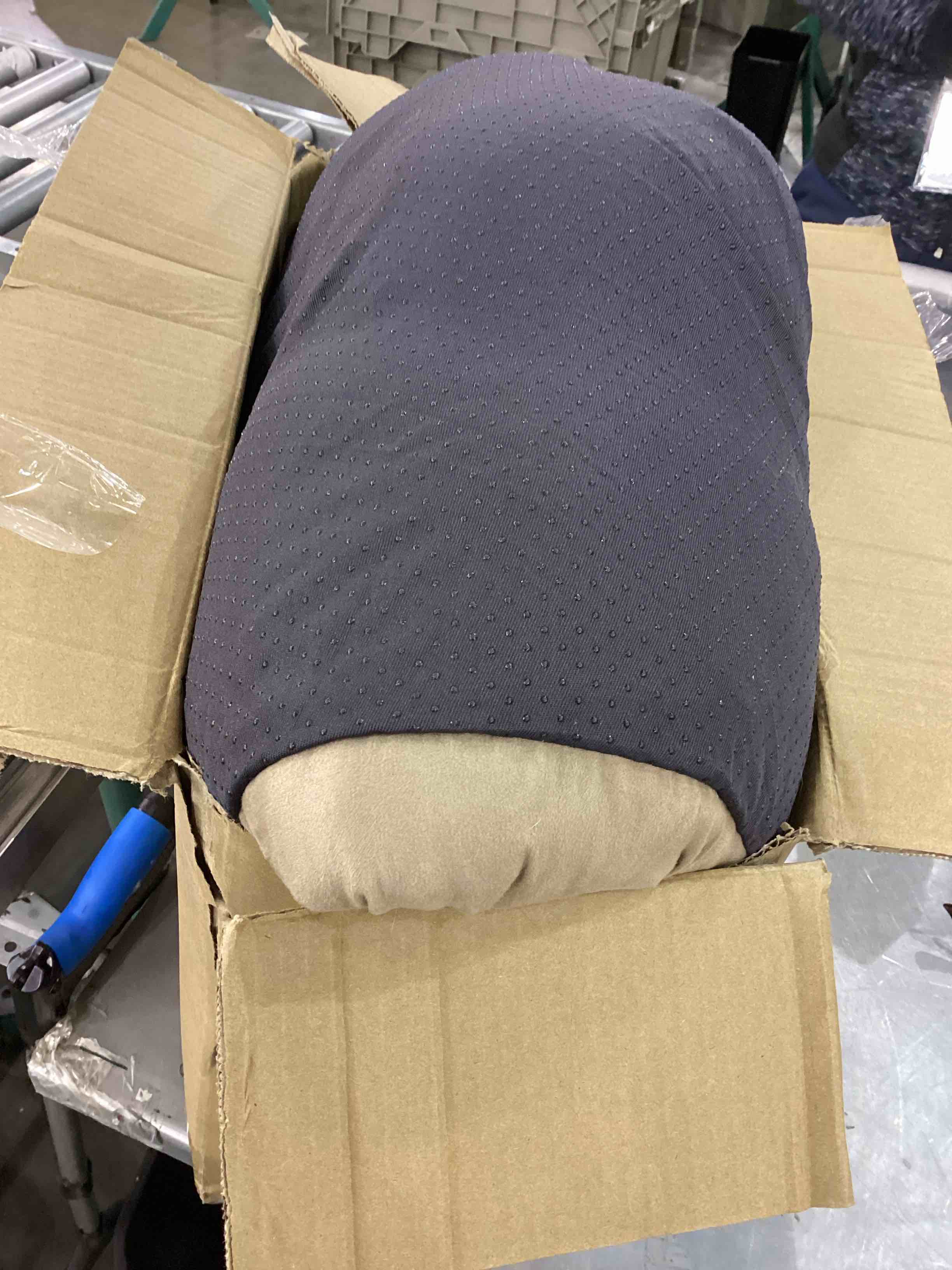 https://s3.amazonaws.com/lotting-images-prod/bidfta/EXS01136281_1706277123550.jpeg