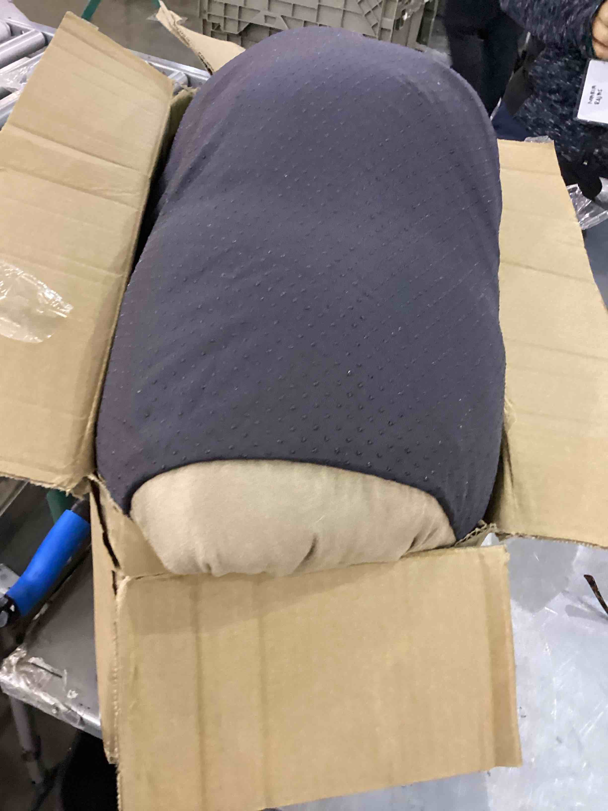 https://s3.amazonaws.com/lotting-images-prod/bidfta/EXS01136281_1706277126235.jpeg