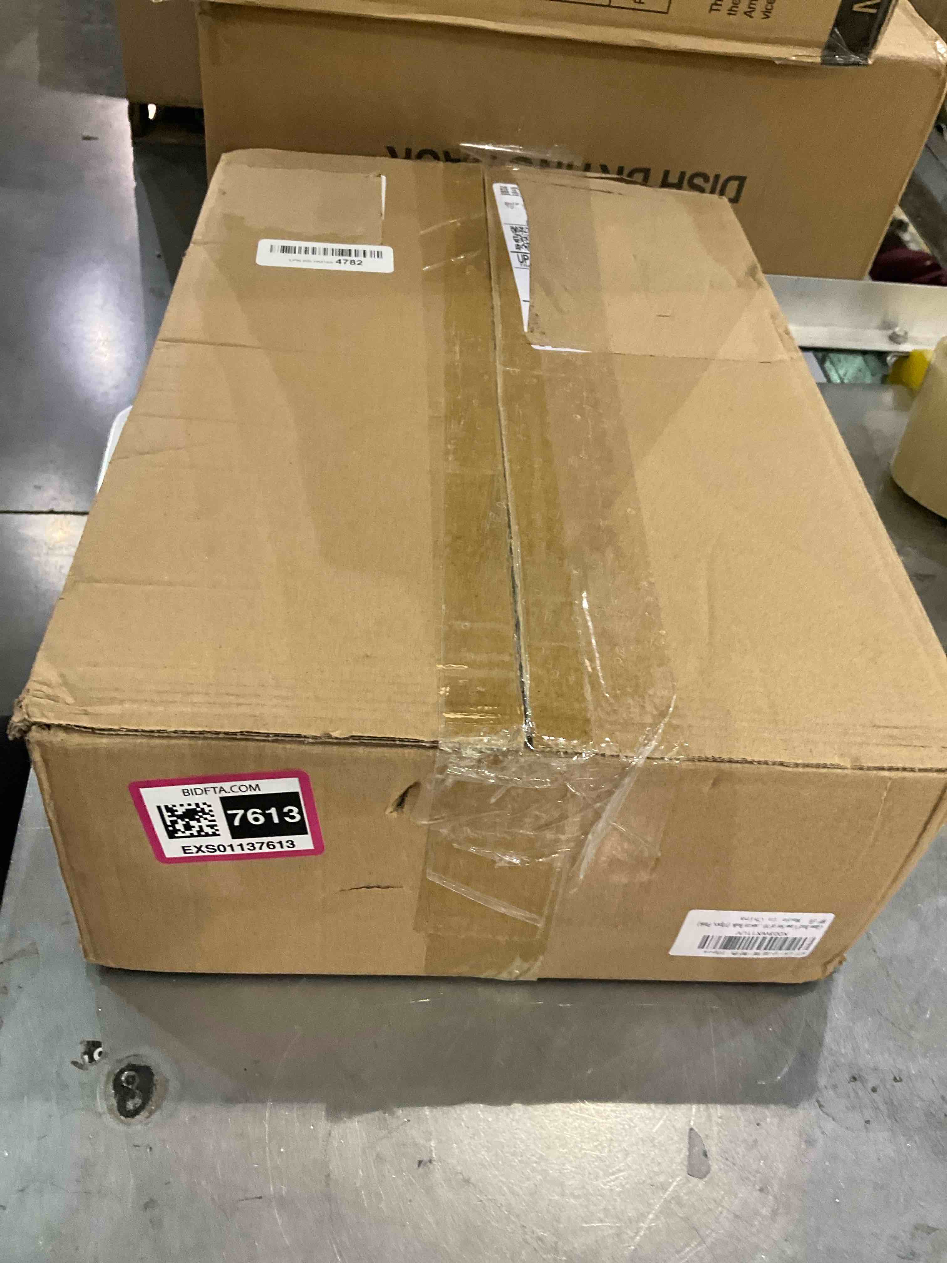 https://s3.amazonaws.com/lotting-images-prod/bidfta/EXS01137613_1706028095507.jpeg