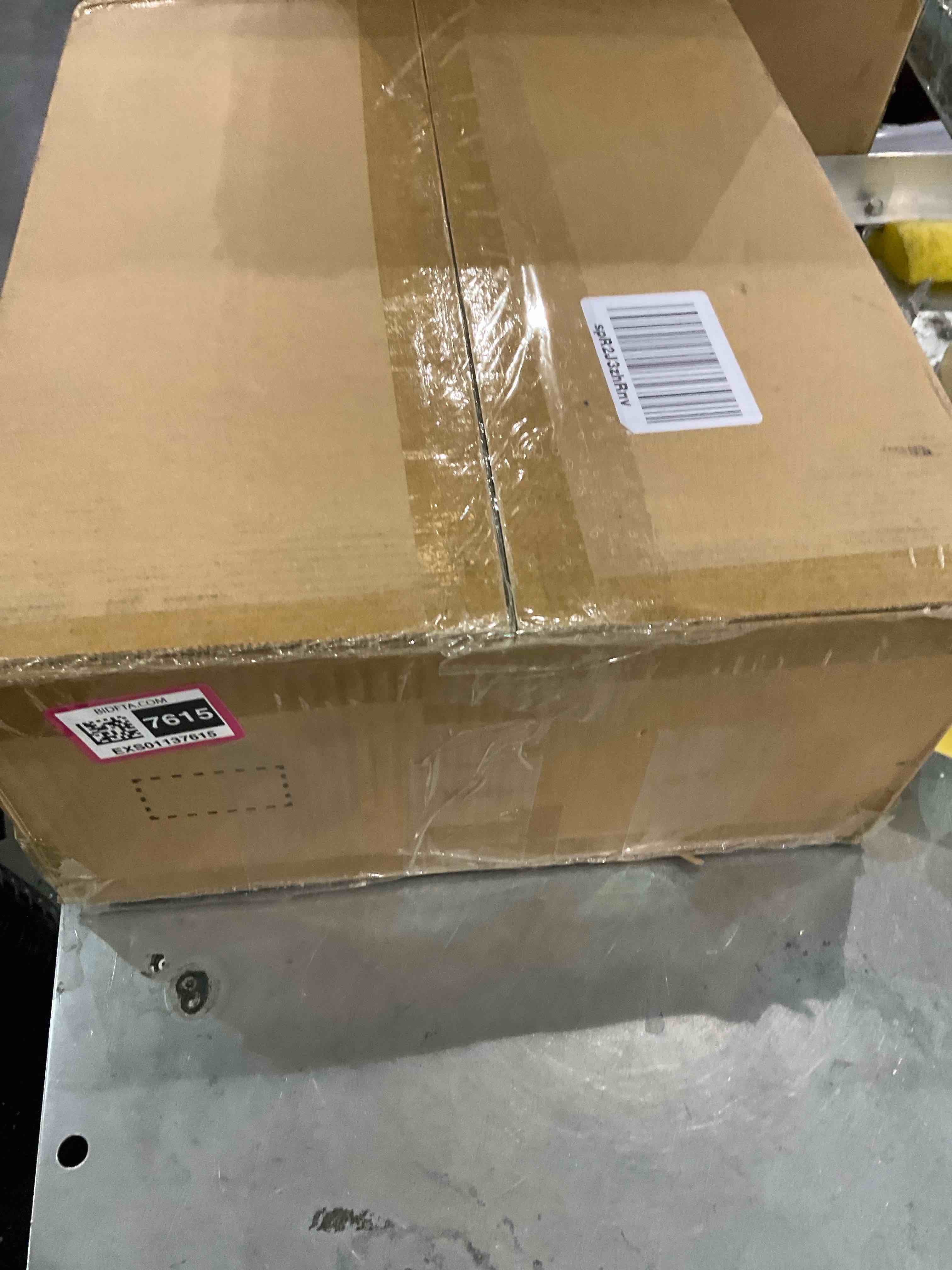 https://s3.amazonaws.com/lotting-images-prod/bidfta/EXS01137615_1706028723221.jpeg