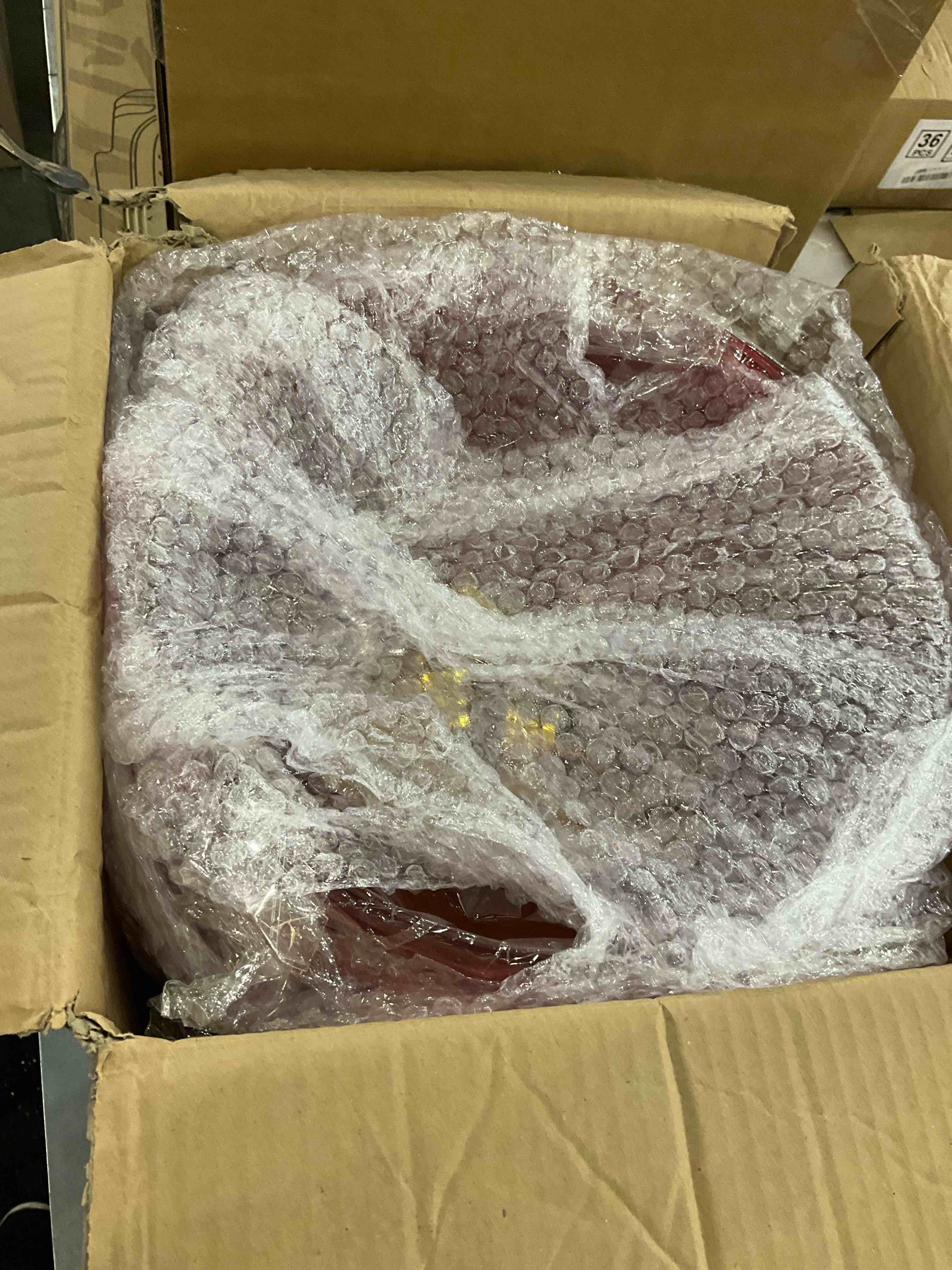 https://s3.amazonaws.com/lotting-images-prod/bidfta/EXS01137638_1706035066756.jpeg