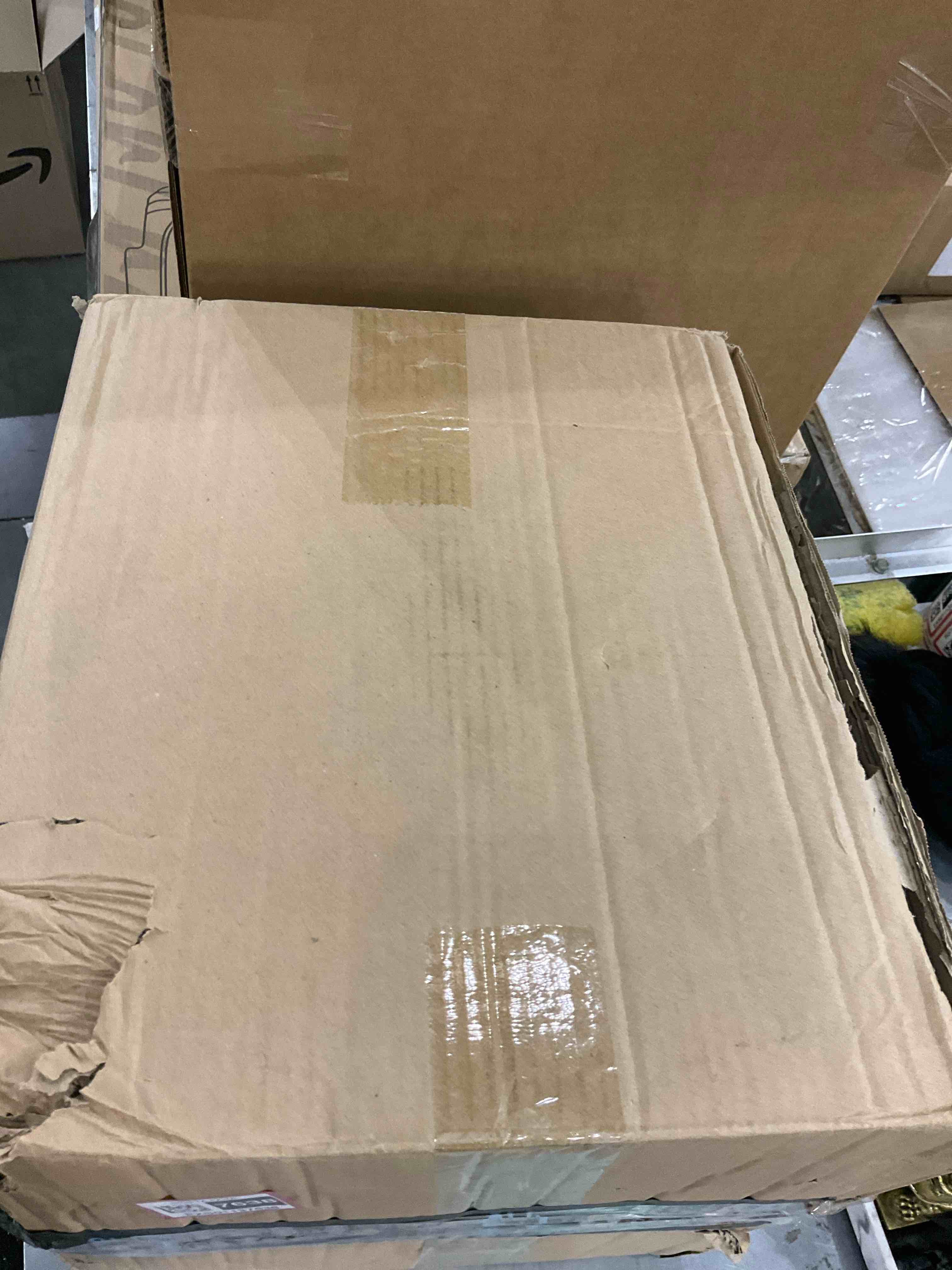 https://s3.amazonaws.com/lotting-images-prod/bidfta/EXS01137638_1706035093008.jpeg