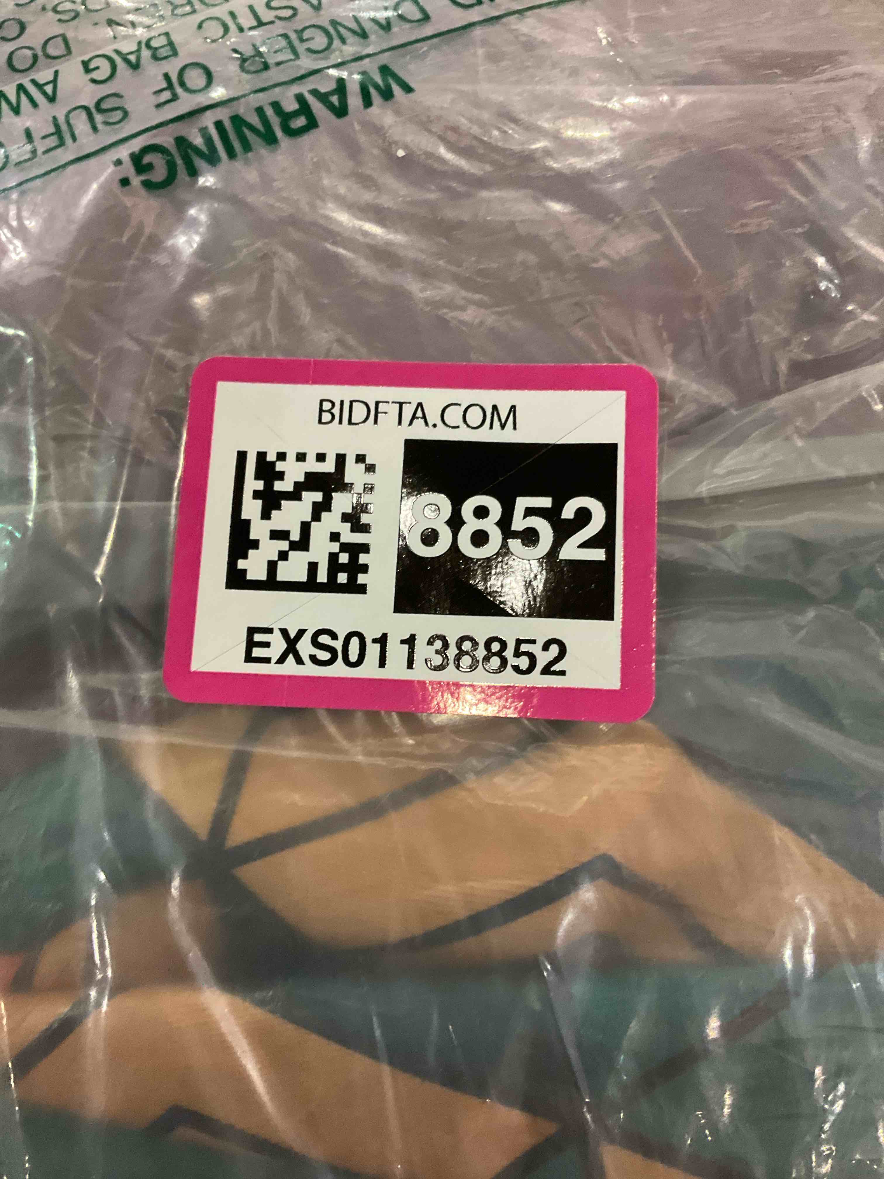 https://s3.amazonaws.com/lotting-images-prod/bidfta/EXS01138852_1706111009950.jpeg