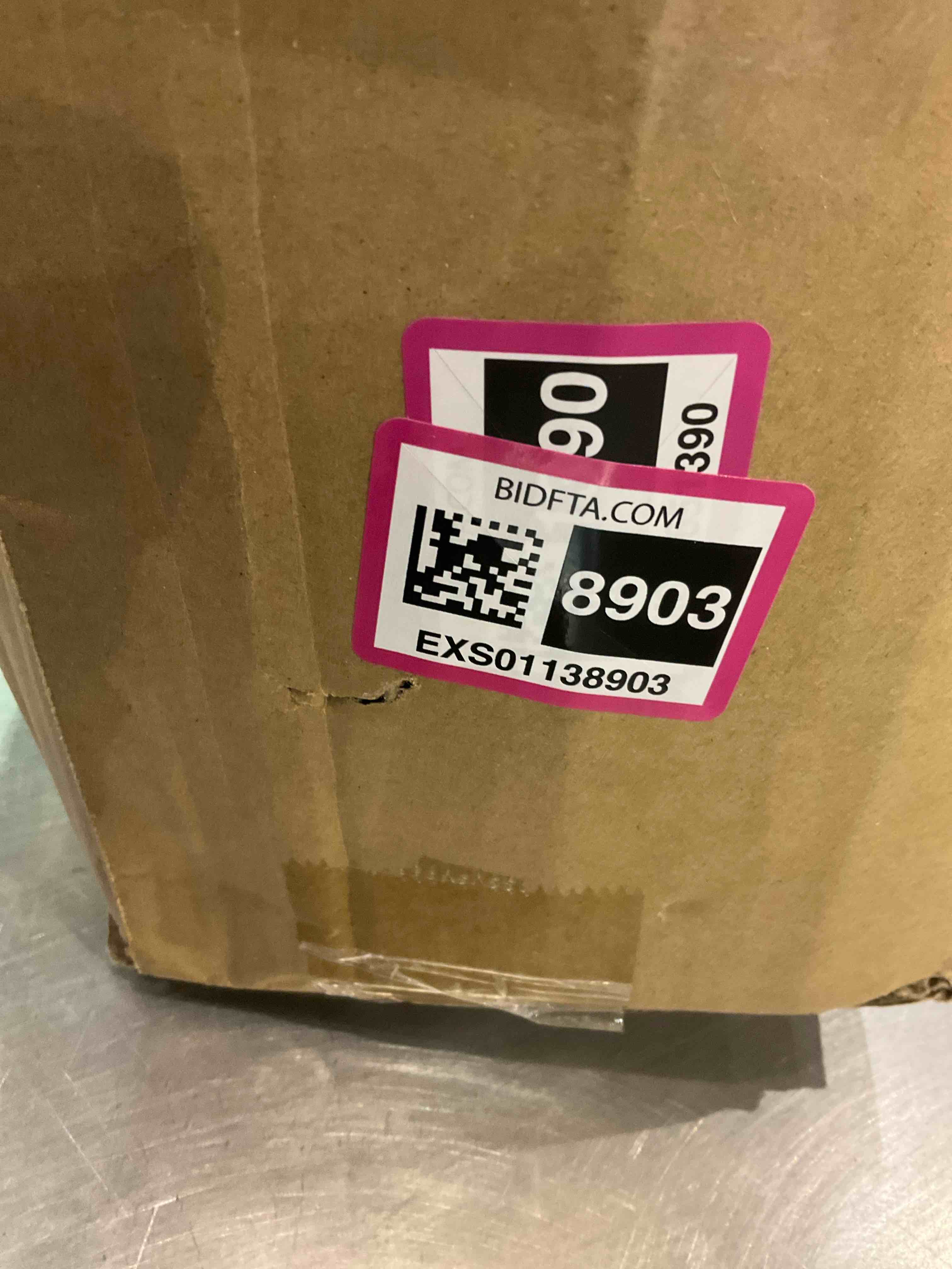https://s3.amazonaws.com/lotting-images-prod/bidfta/EXS01138903_1706120990968.jpeg