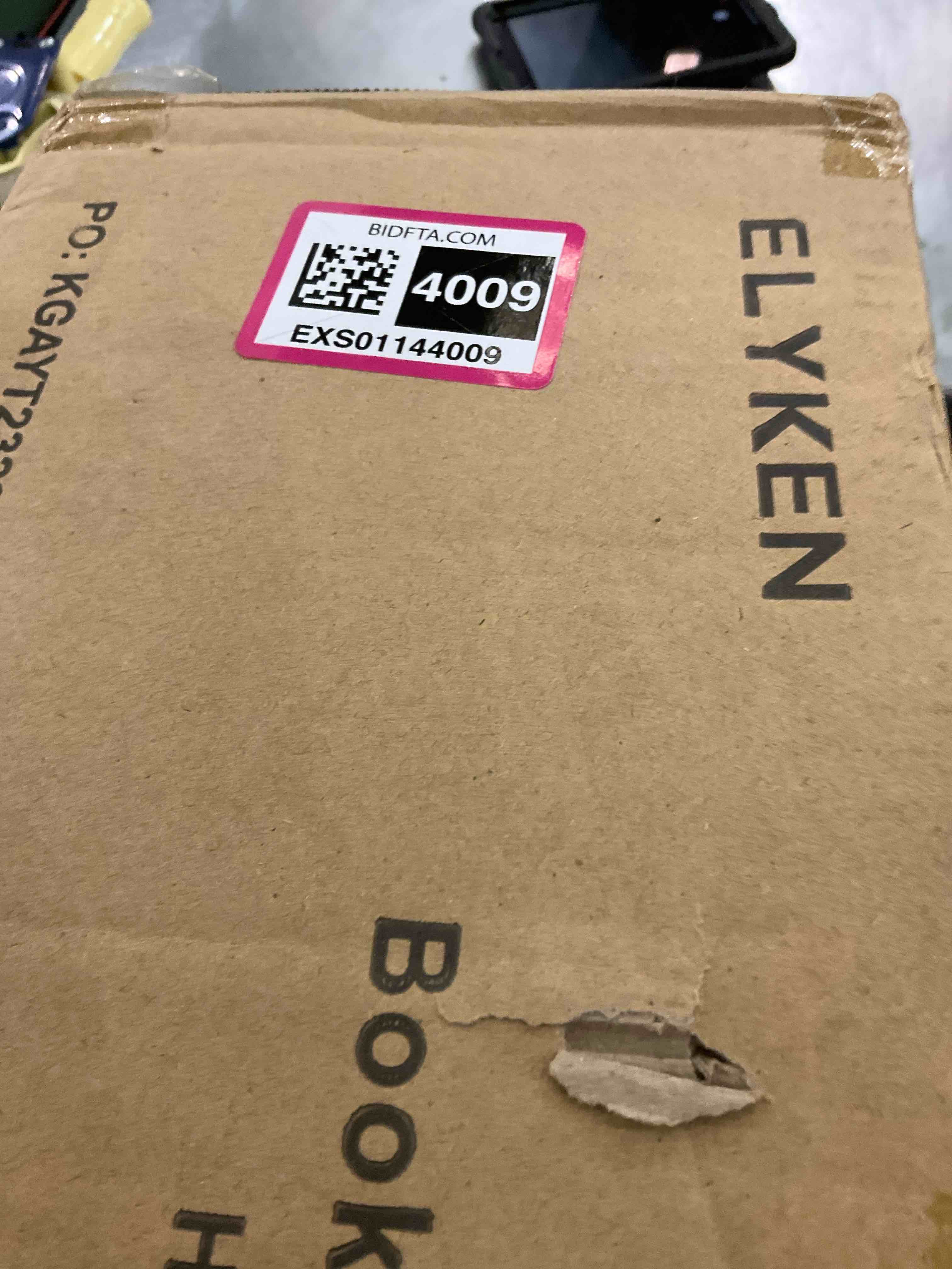 https://s3.amazonaws.com/lotting-images-prod/bidfta/EXS01144009_1707835143013.jpeg