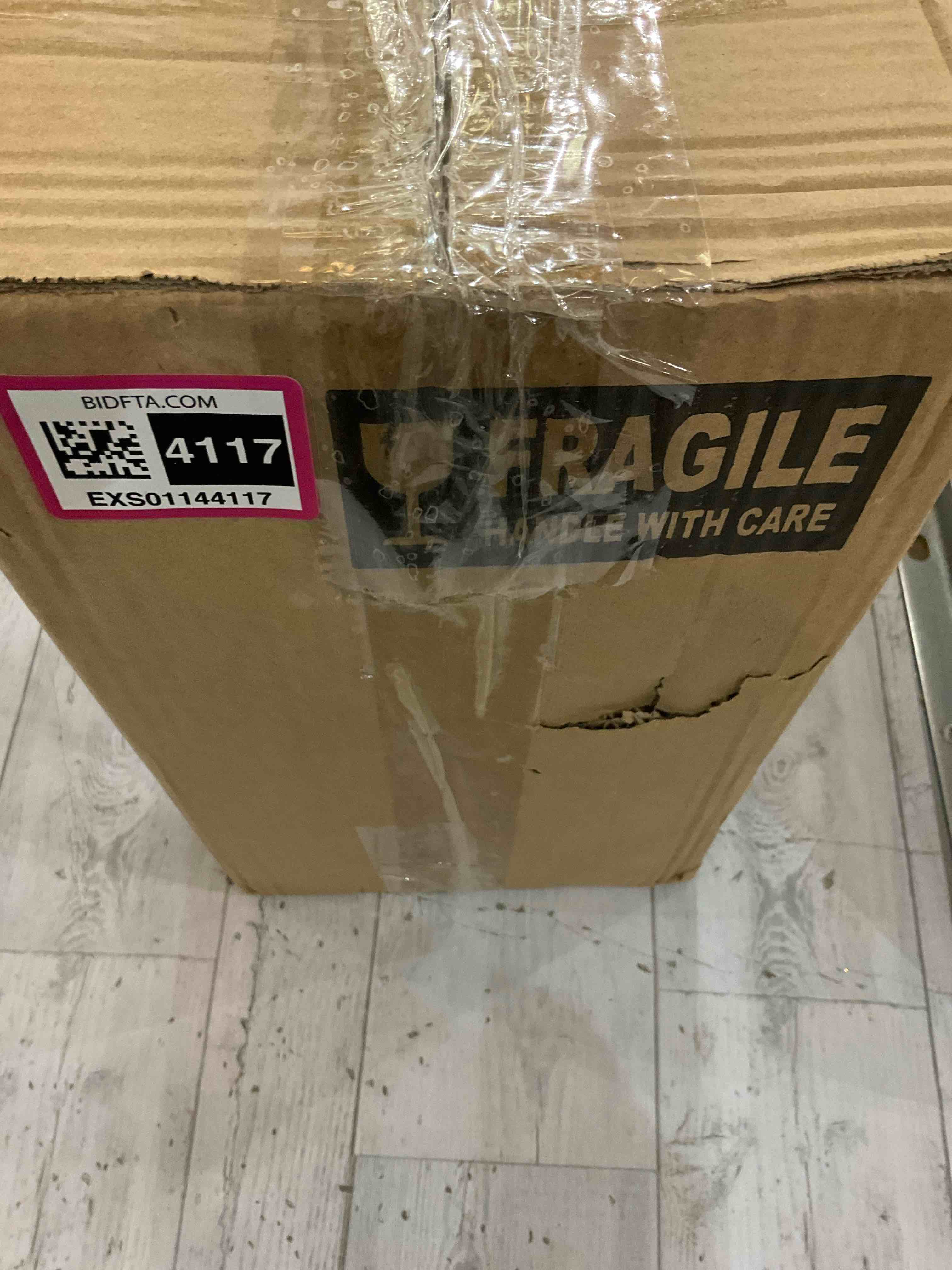 https://s3.amazonaws.com/lotting-images-prod/bidfta/EXS01144117_1707854509826.jpeg
