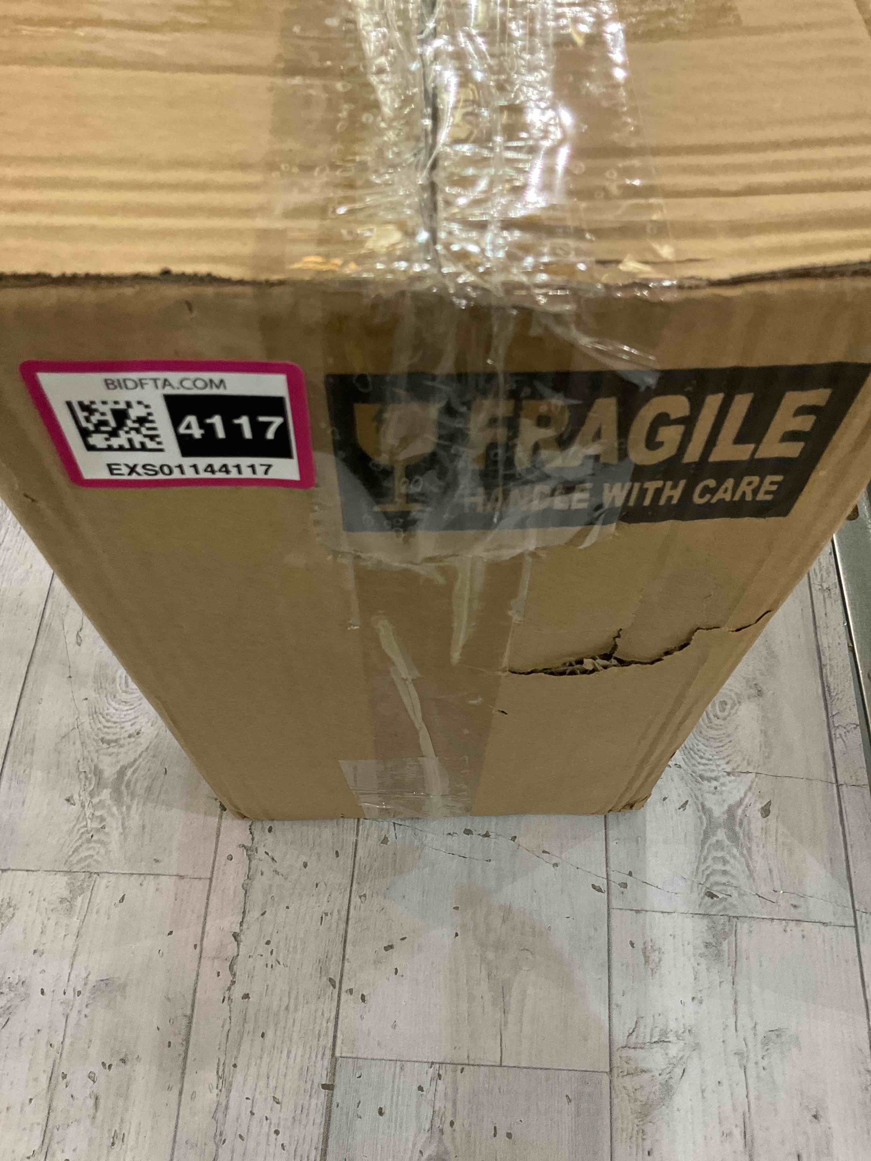 https://s3.amazonaws.com/lotting-images-prod/bidfta/EXS01144117_1707854511401.jpeg