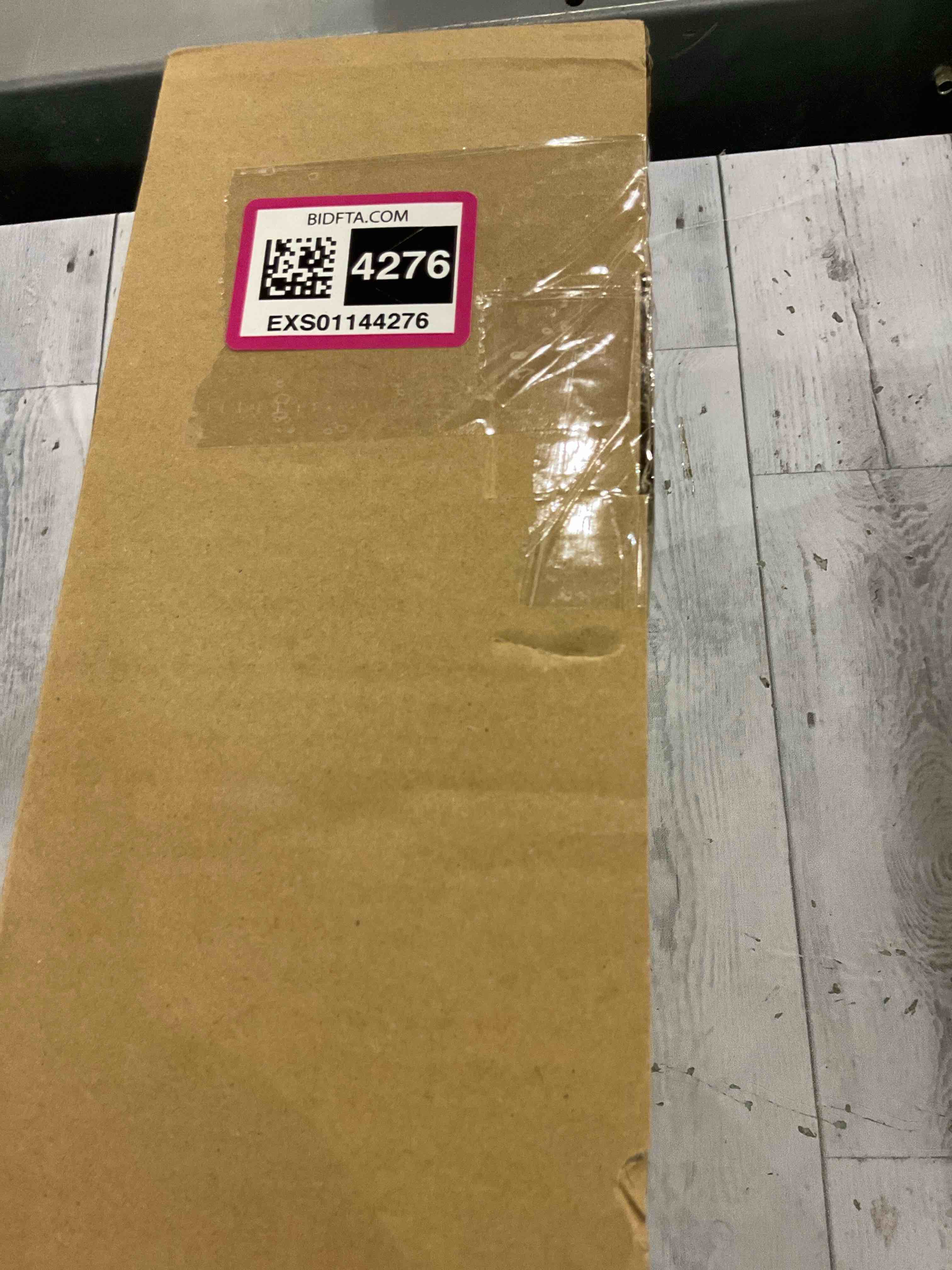 https://s3.amazonaws.com/lotting-images-prod/bidfta/EXS01144276_1707999626013.jpeg
