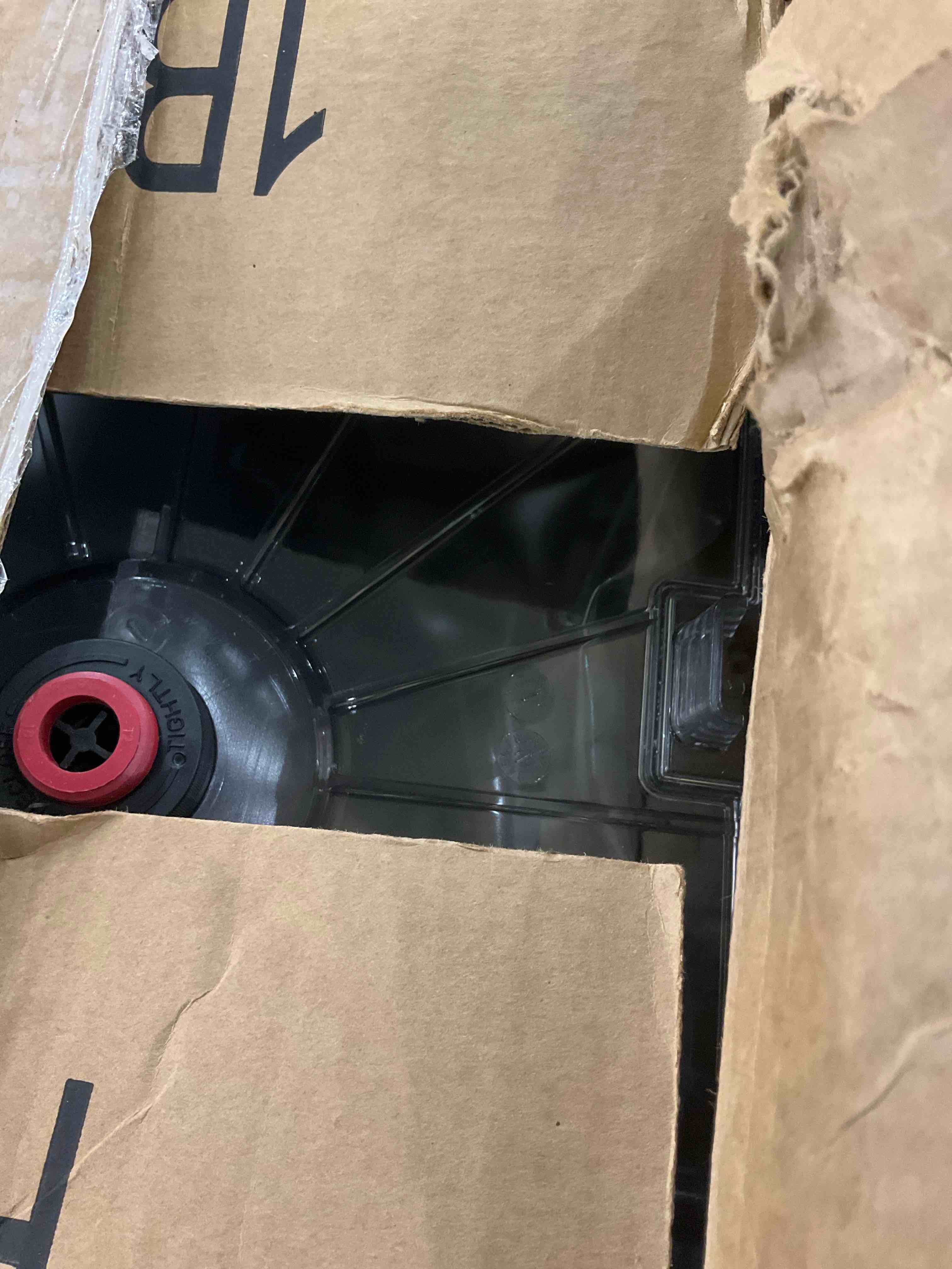 https://s3.amazonaws.com/lotting-images-prod/bidfta/EXS01144309_1708003052918.jpeg
