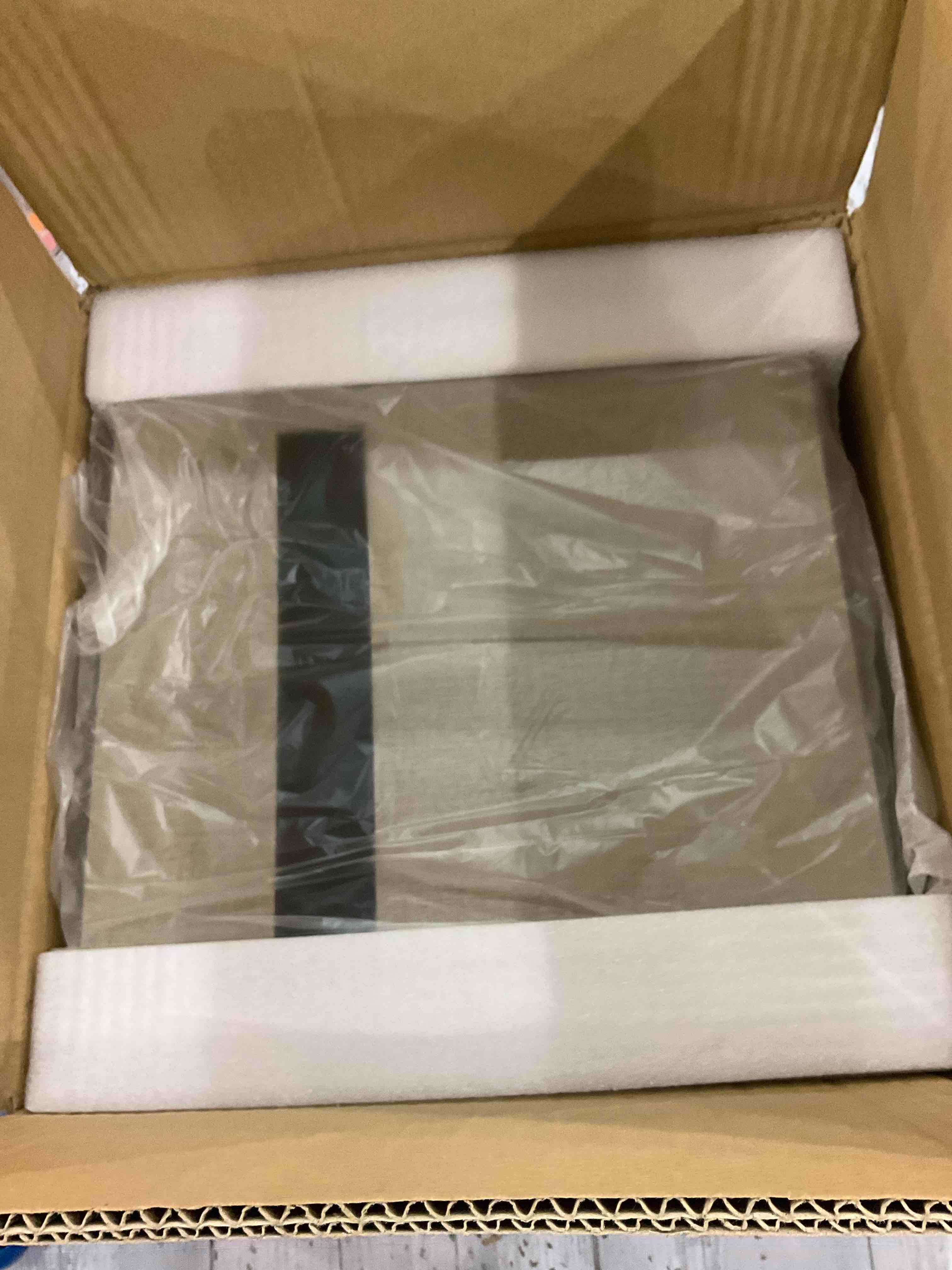 https://s3.amazonaws.com/lotting-images-prod/bidfta/EXS01144318_1708004041966.jpeg