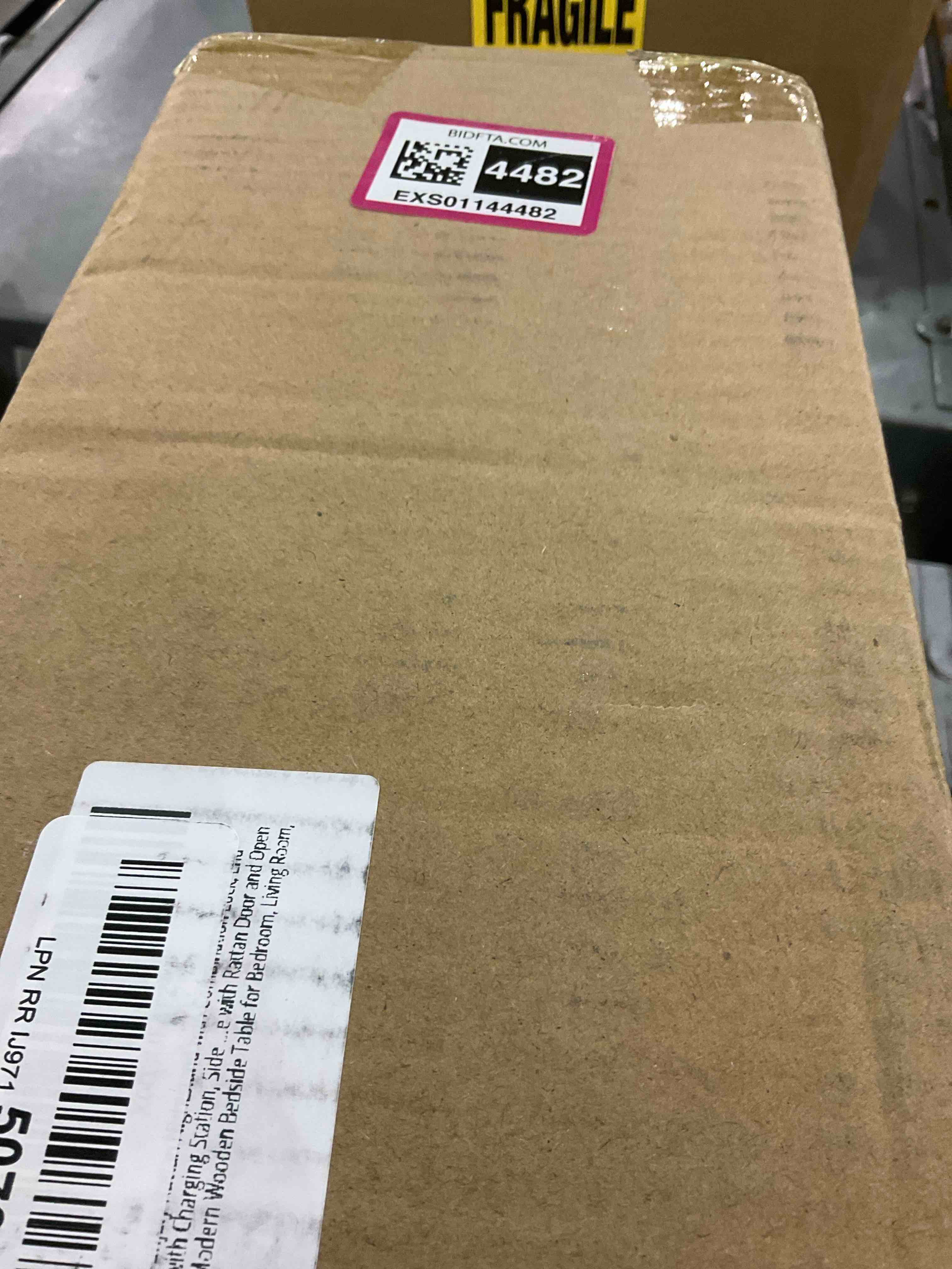 https://s3.amazonaws.com/lotting-images-prod/bidfta/EXS01144482_1708344872397.jpeg
