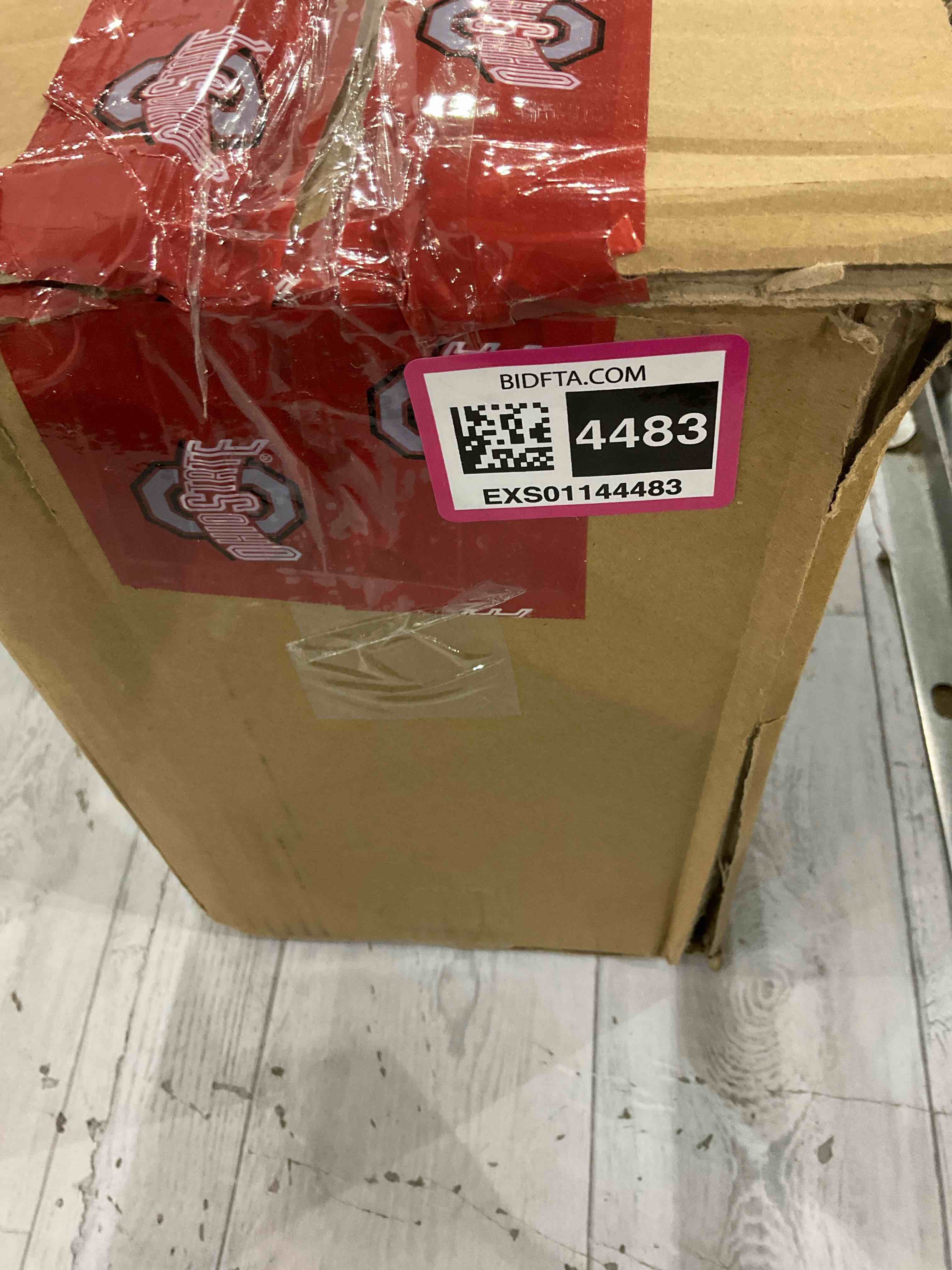 https://s3.amazonaws.com/lotting-images-prod/bidfta/EXS01144483_1708344920881.jpeg