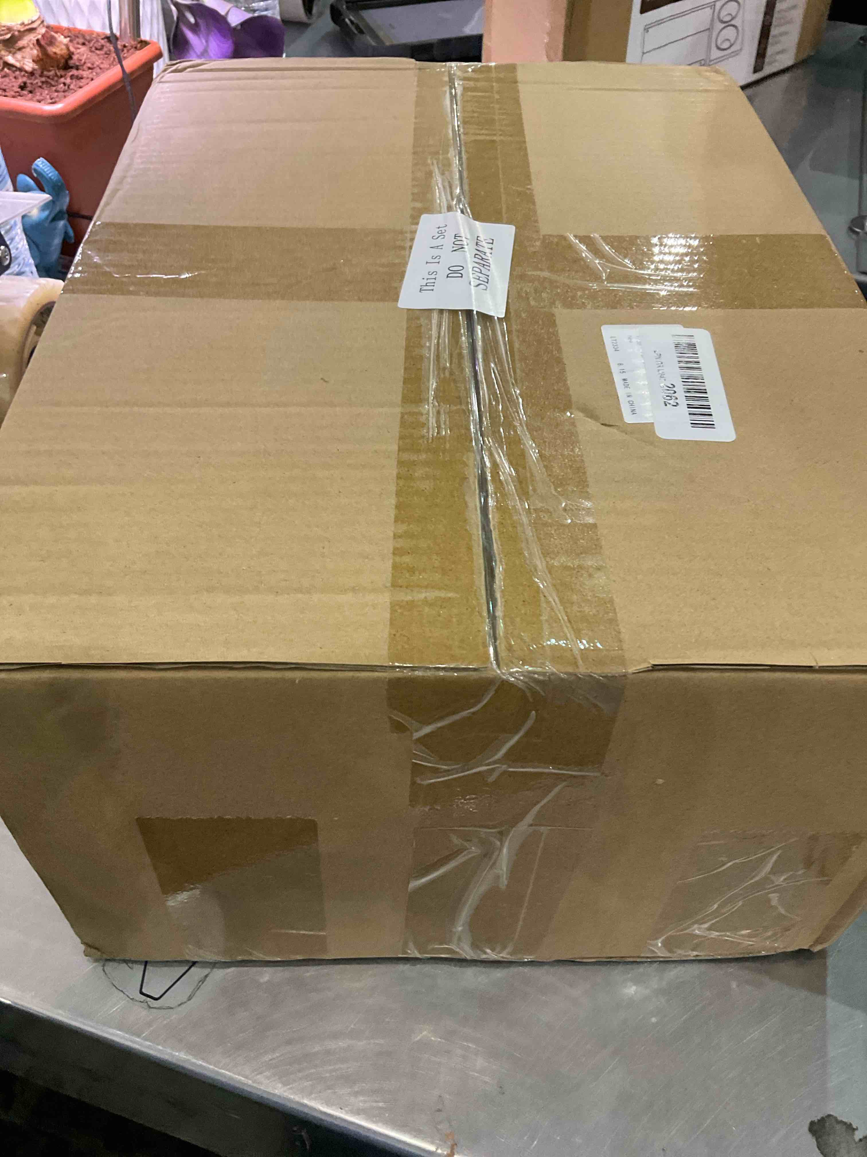 https://s3.amazonaws.com/lotting-images-prod/bidfta/EXS01146984_1708000500946.jpeg