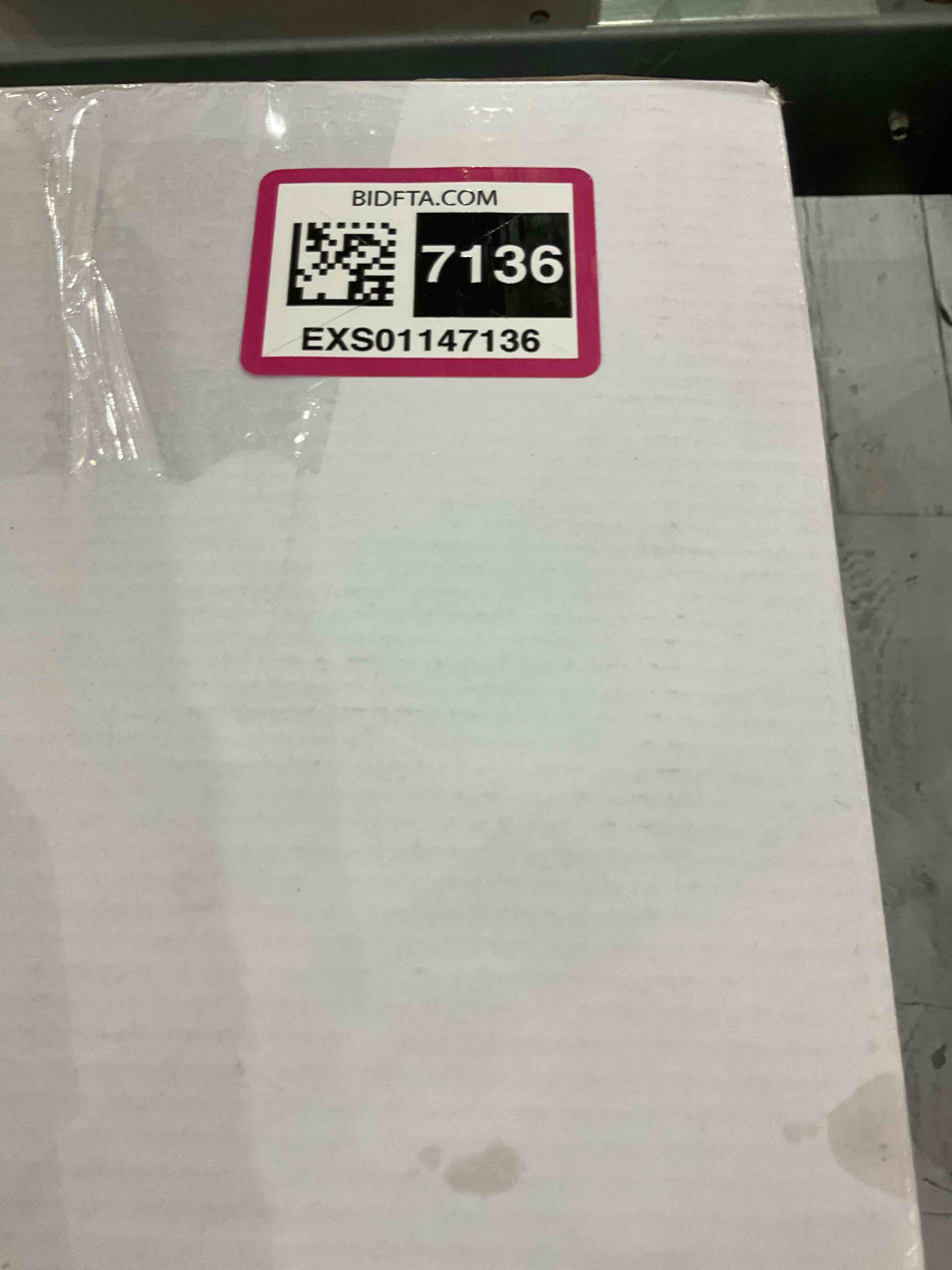 https://s3.amazonaws.com/lotting-images-prod/bidfta/EXS01147136_1708431619853.jpeg