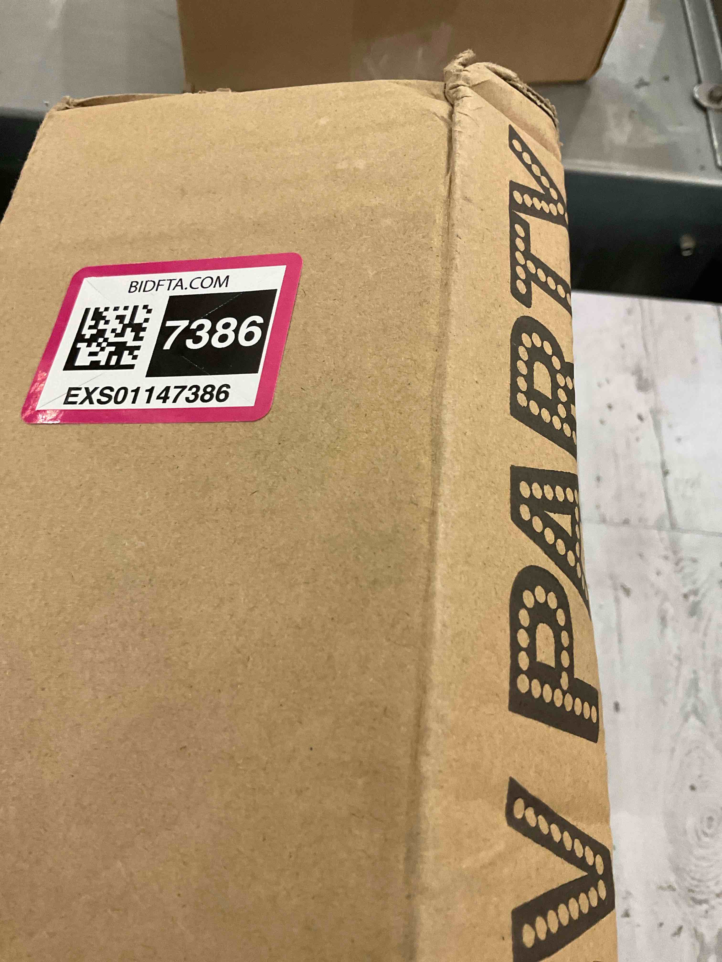 https://s3.amazonaws.com/lotting-images-prod/bidfta/EXS01147386_1708533495614.jpeg